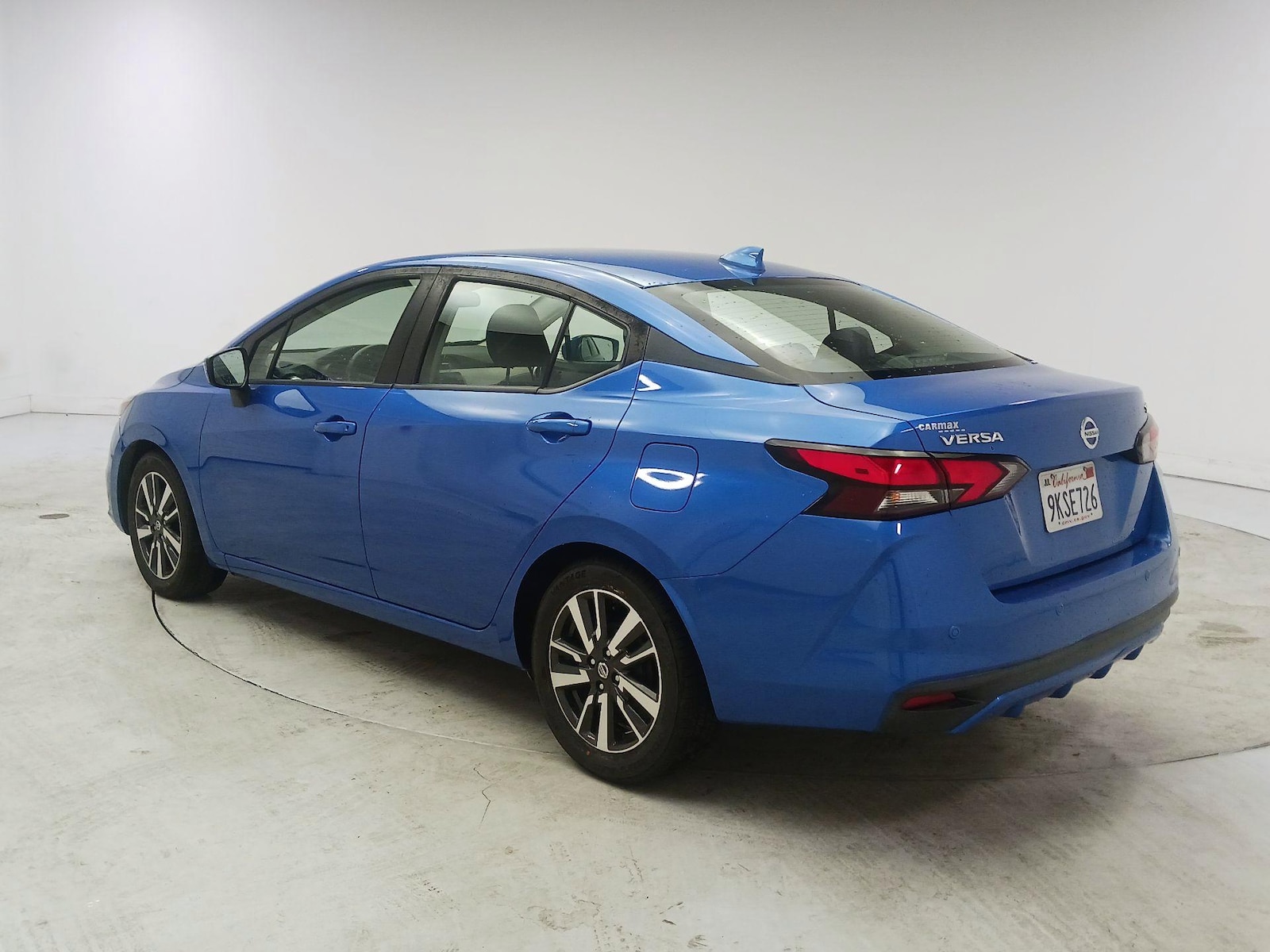 2021 Nissan Versa Sedan SV - Photo 7