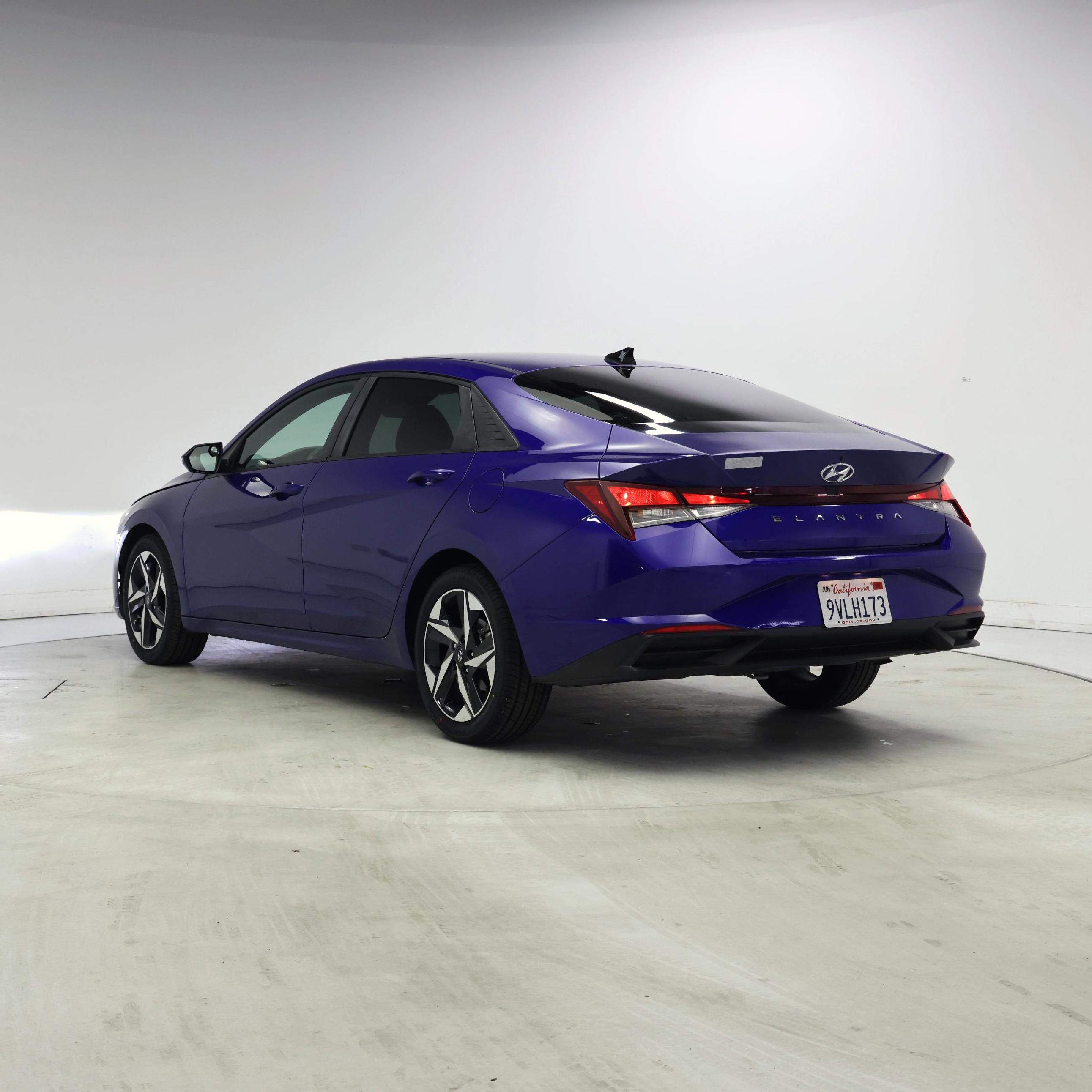 Thumbnail: 2023 Hyundai Elantra - 2
