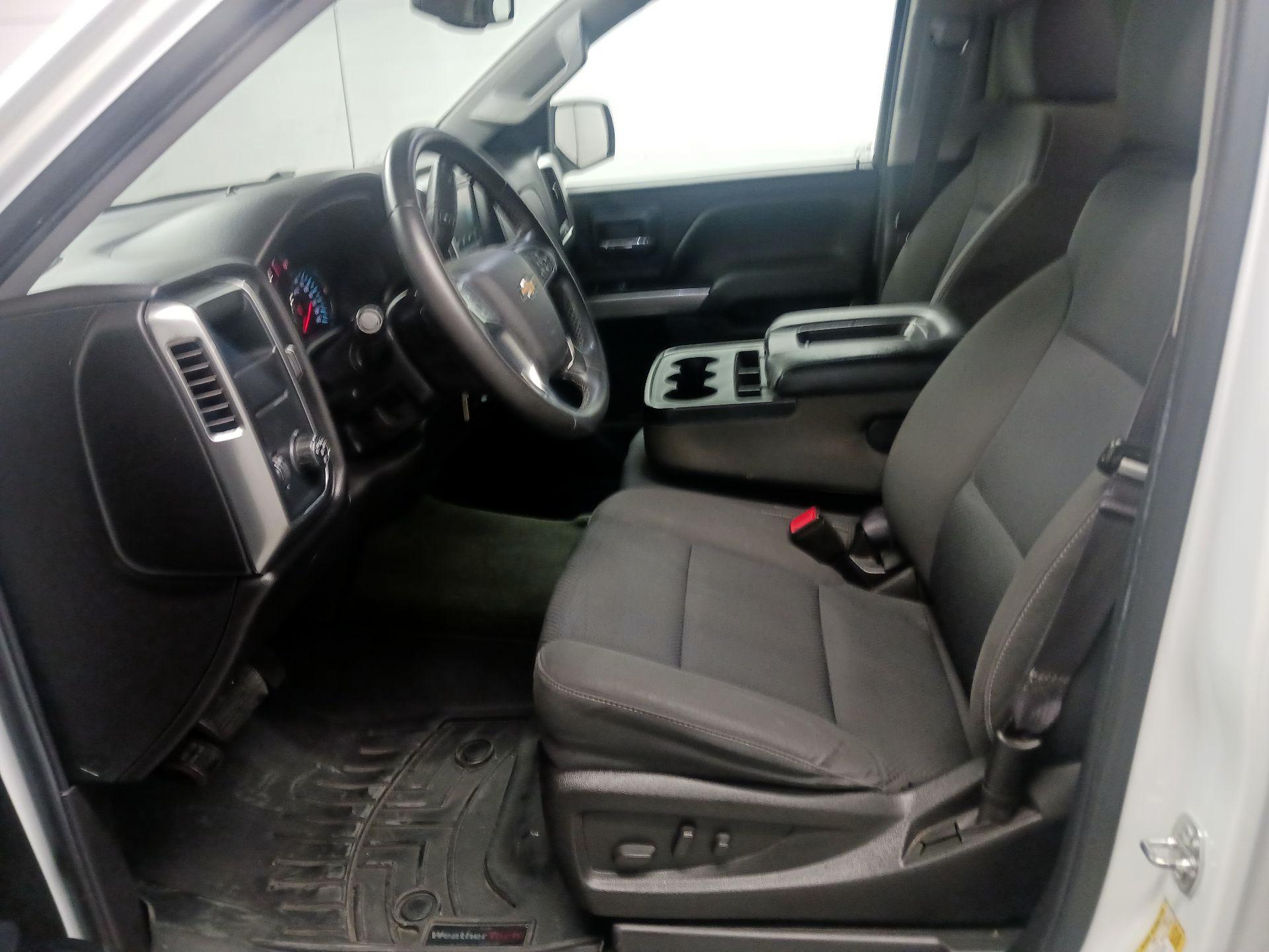 Thumbnail: 2015 Chevrolet Silverado 1500 - 11
