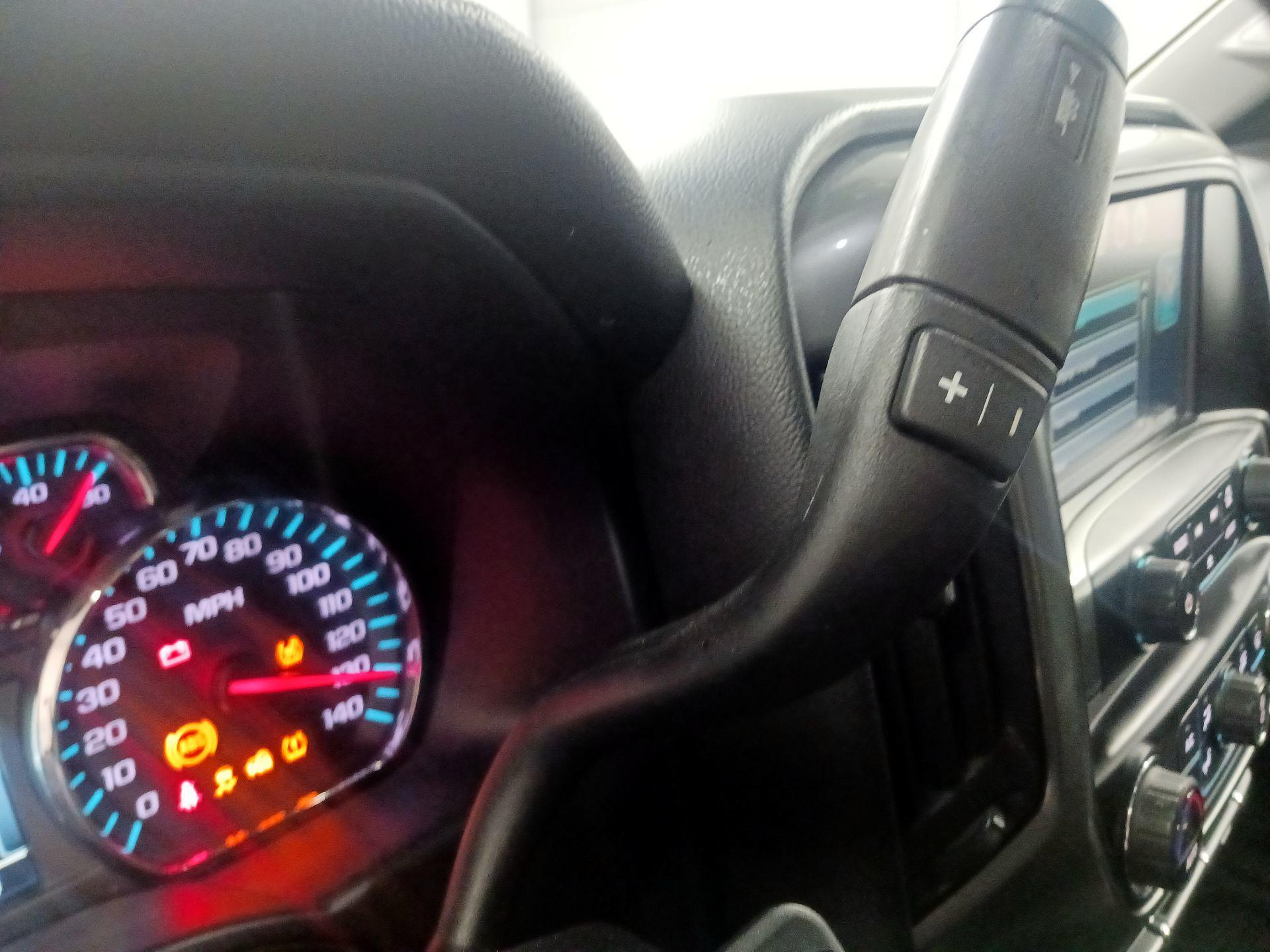 Thumbnail: 2015 Chevrolet Silverado 1500 - 15