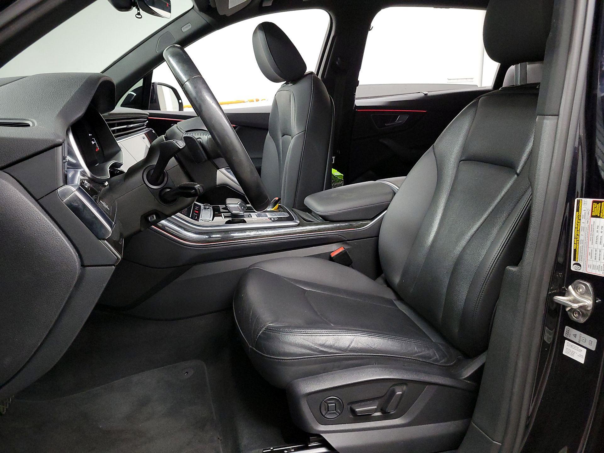 Thumbnail: 2021 Audi Q7 - 11