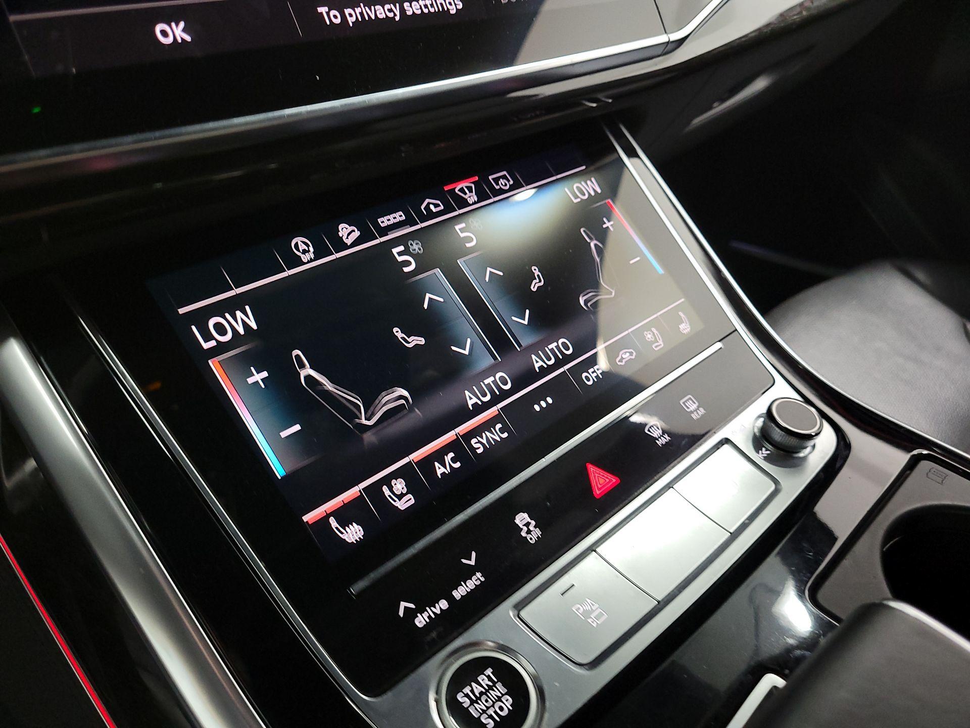 Thumbnail: 2021 Audi Q7 - 14