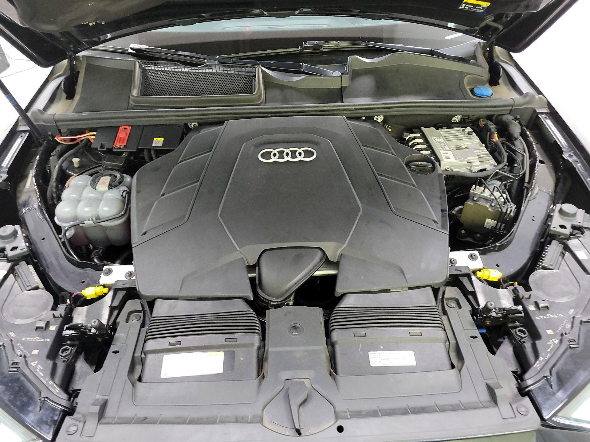 Thumbnail: 2021 Audi Q7 - 17