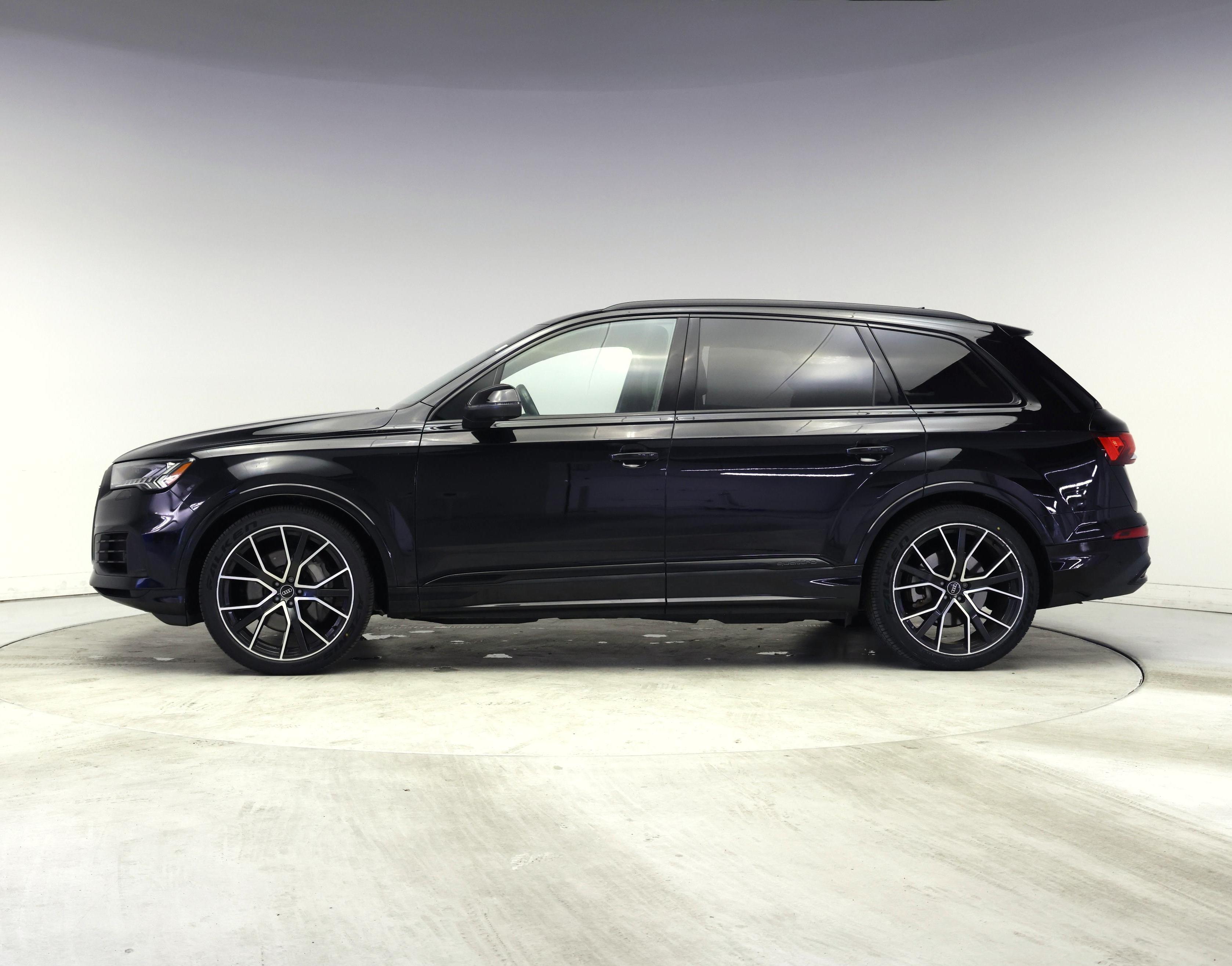 Thumbnail: 2021 Audi Q7 - 3