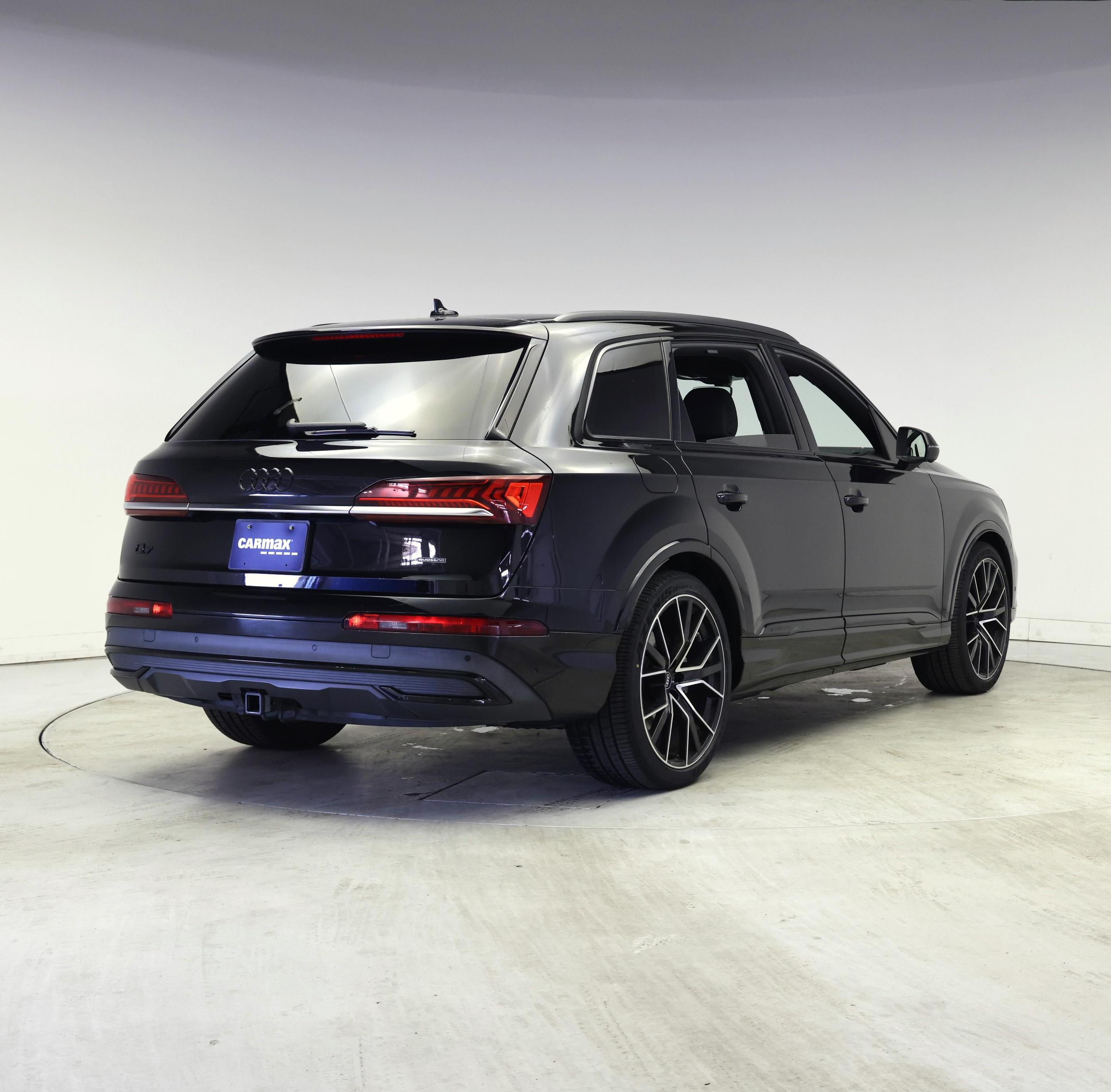 Thumbnail: 2021 Audi Q7 - 8