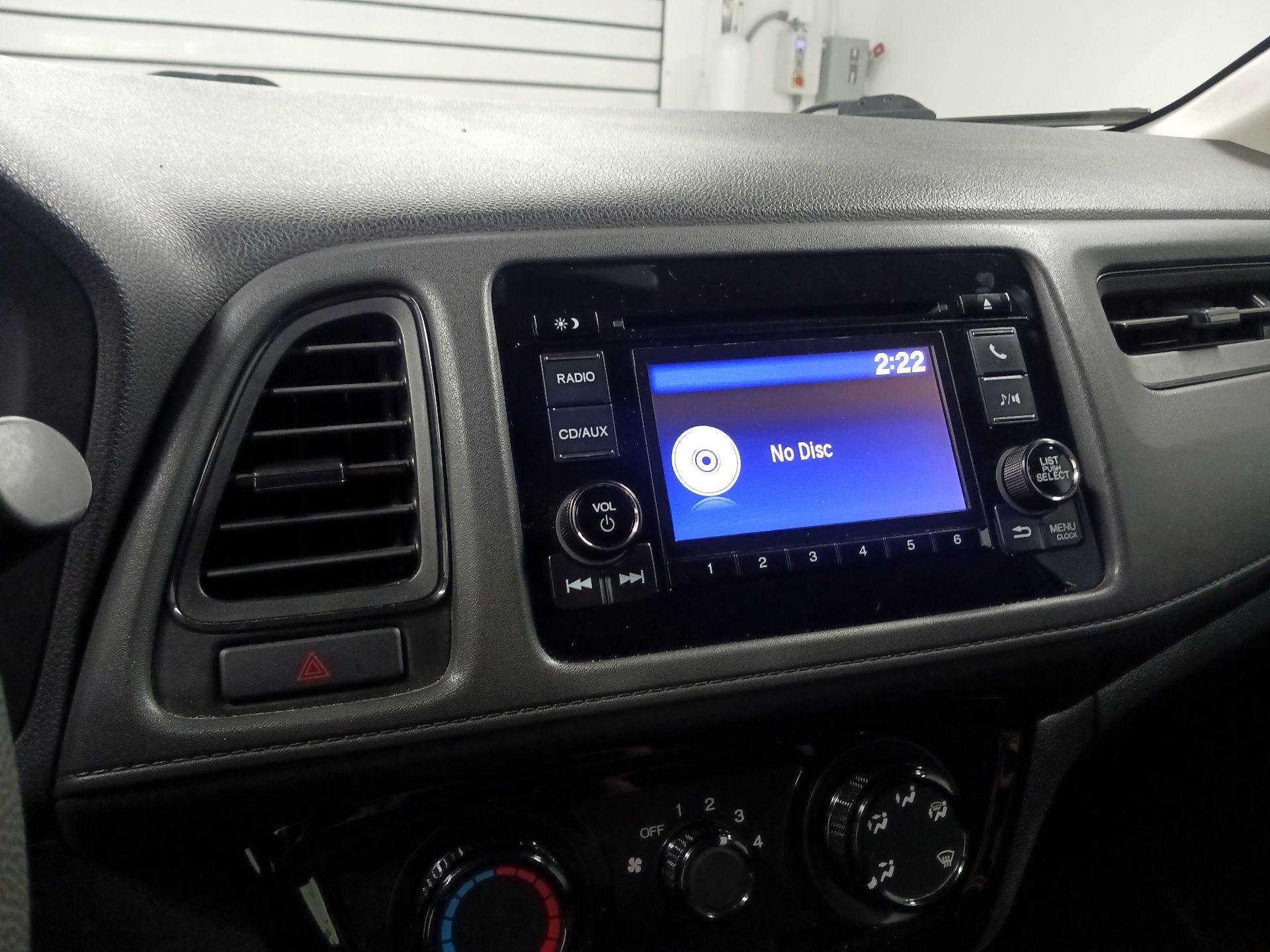 Thumbnail: 2017 Honda HR-V - 15