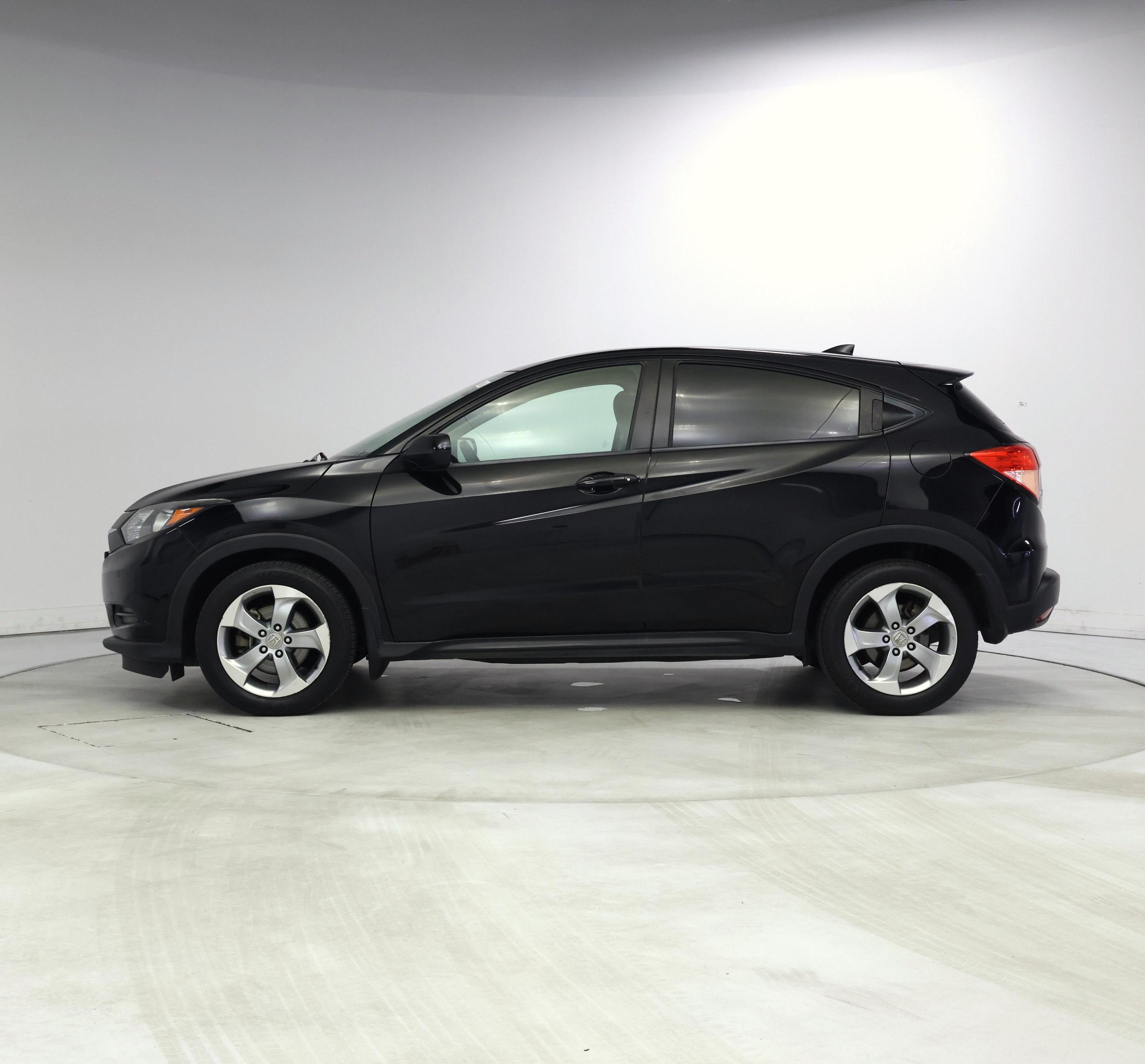 Thumbnail: 2017 Honda HR-V - 3