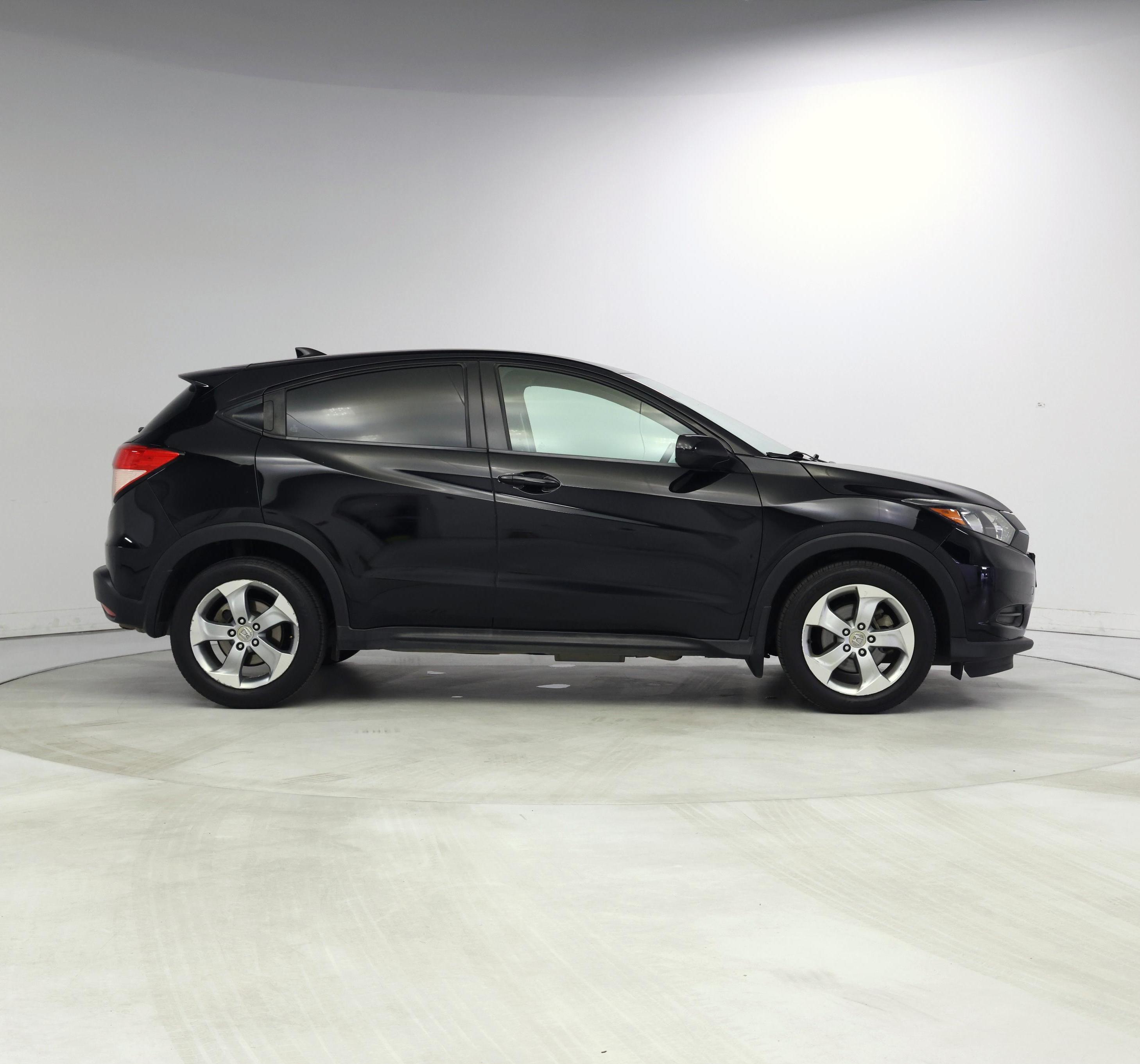 Thumbnail: 2017 Honda HR-V - 7