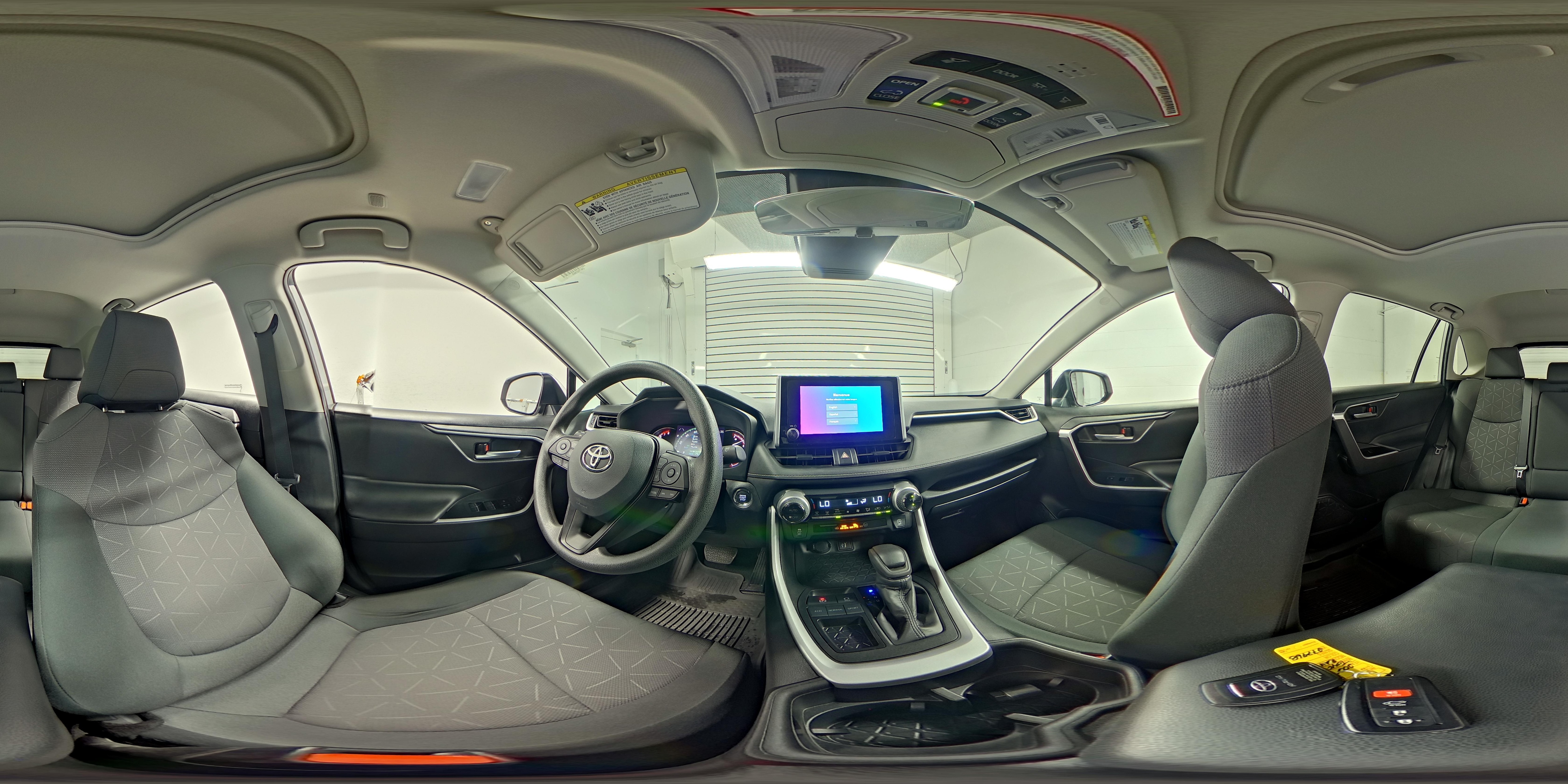 2023 Toyota RAV4 XLE - Photo 21