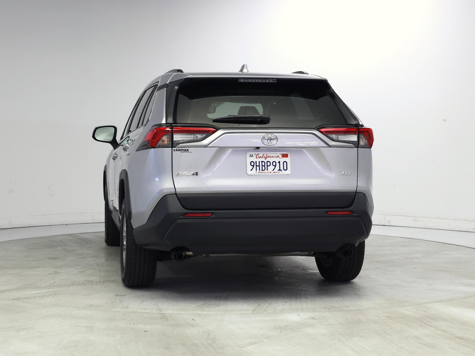 2023 Toyota RAV4 XLE - Photo 7