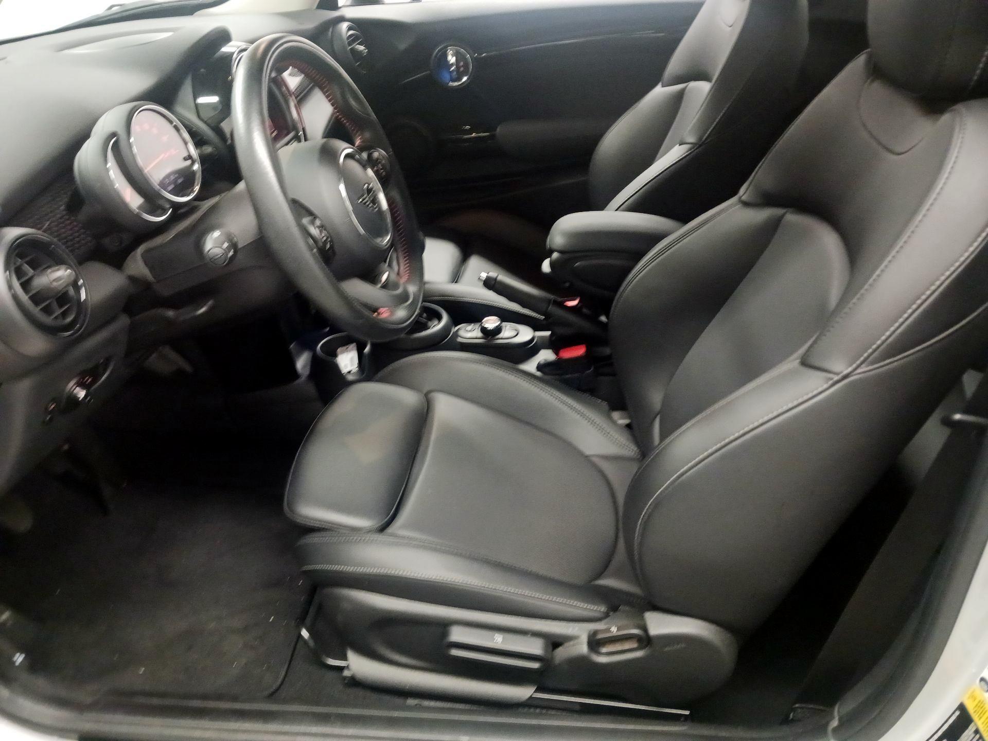 Thumbnail: 2021 MINI Cooper Hardtop - 11