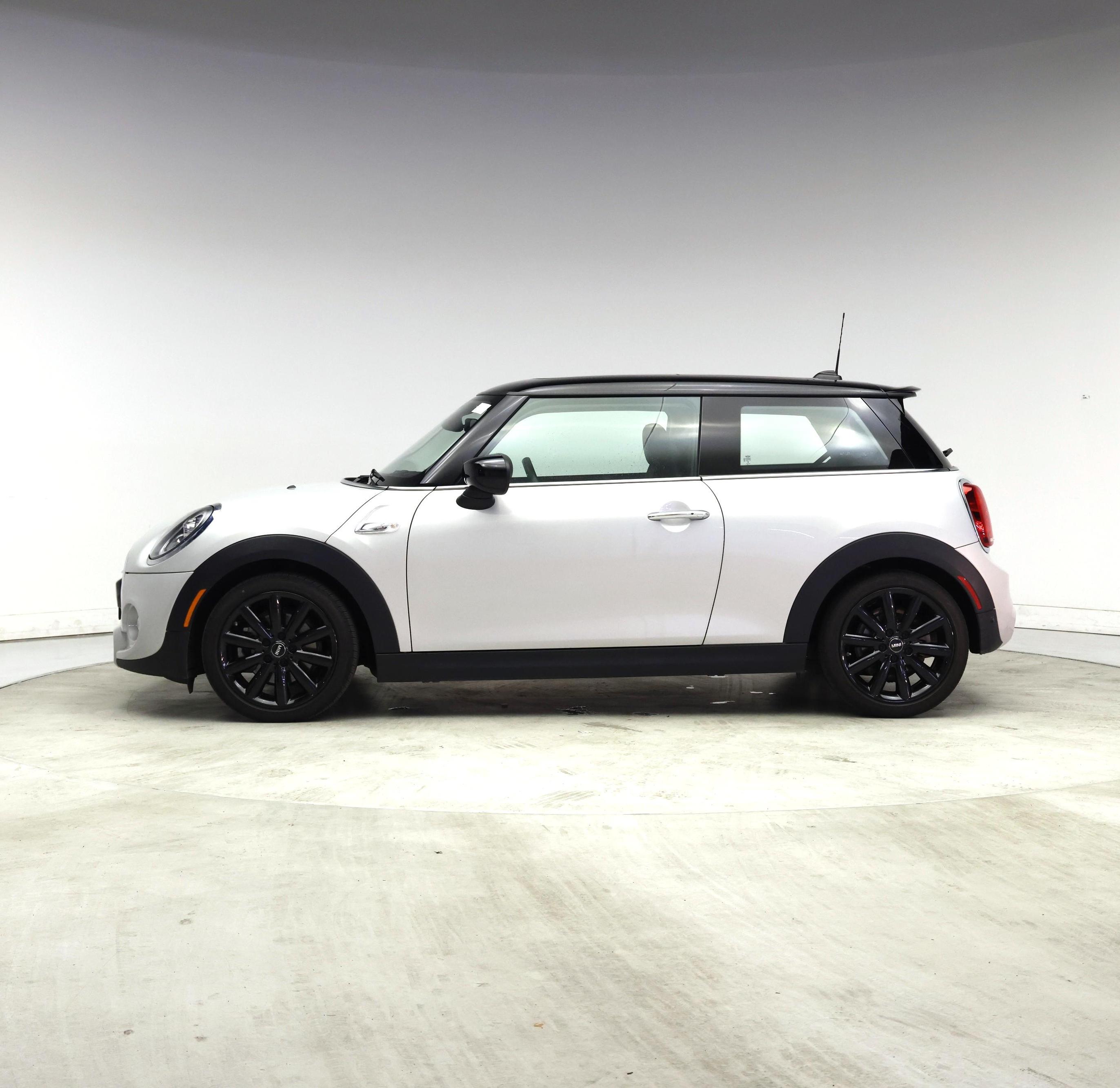 Thumbnail: 2021 MINI Cooper Hardtop - 3