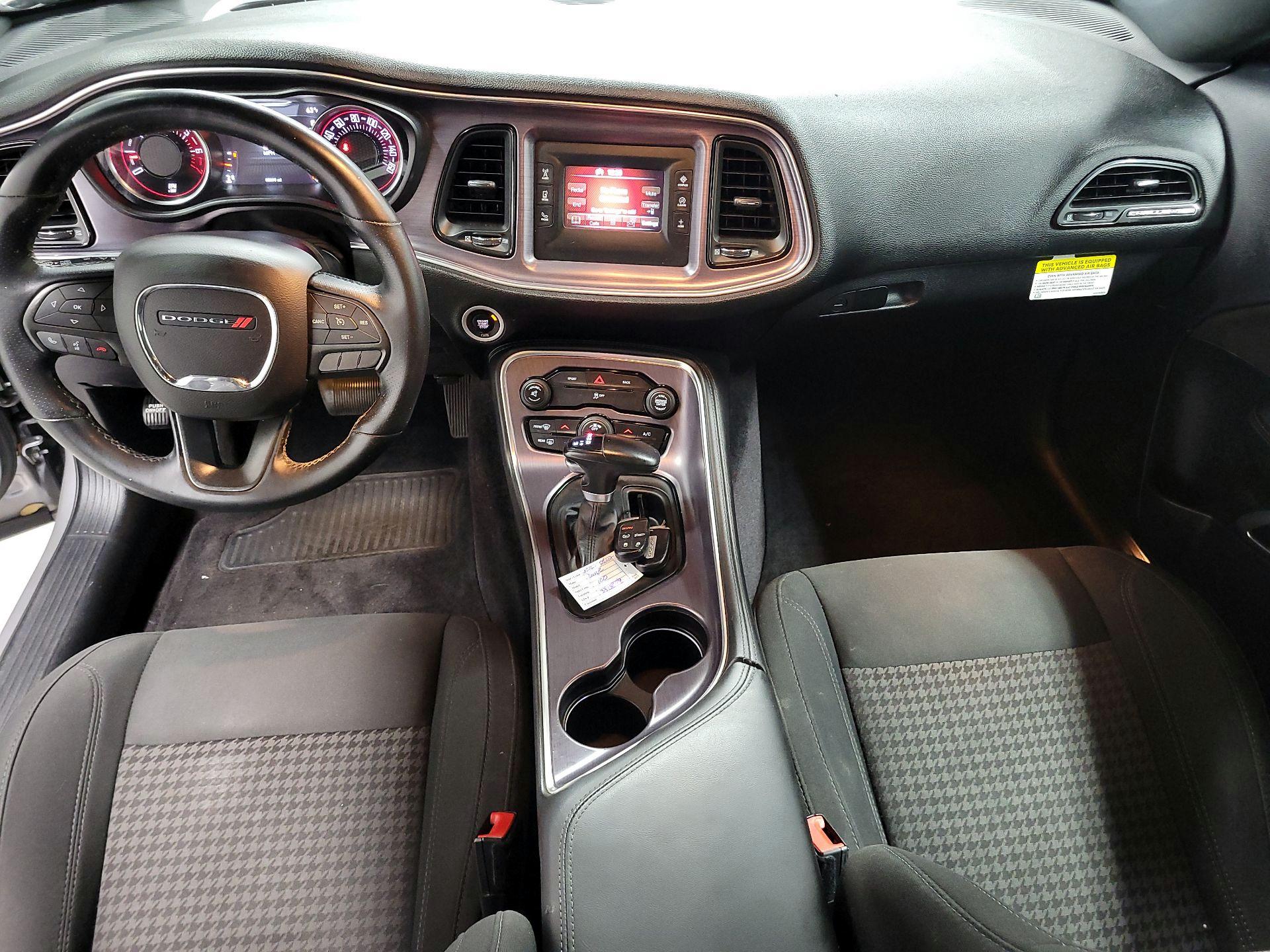 Thumbnail: 2016 Dodge Challenger - 8