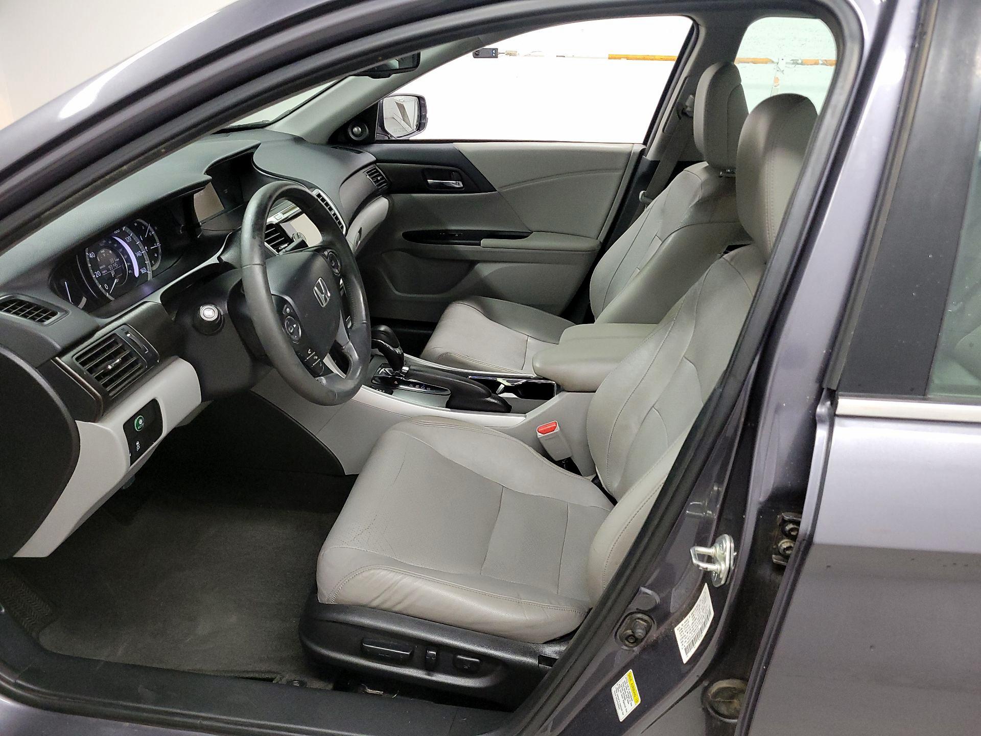Thumbnail: 2015 Honda Accord - 9