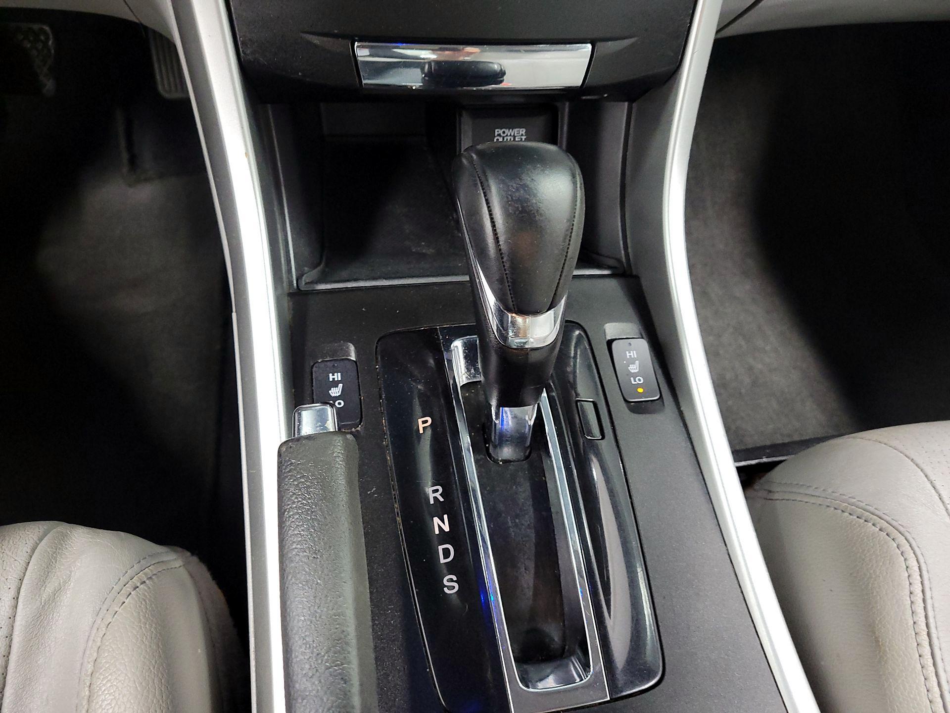 Thumbnail: 2015 Honda Accord - 13
