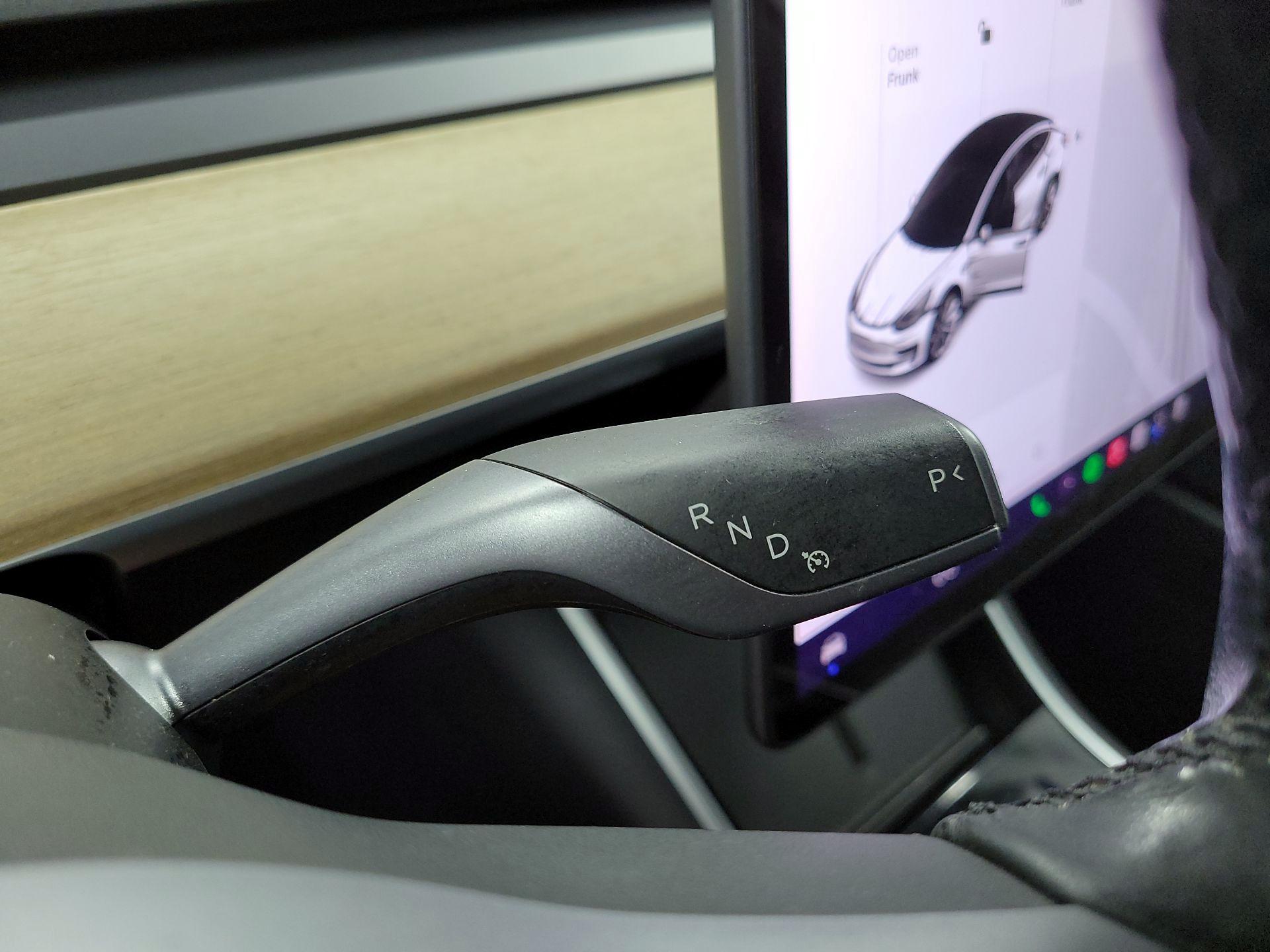 Thumbnail: 2019 Tesla Model 3 - 17