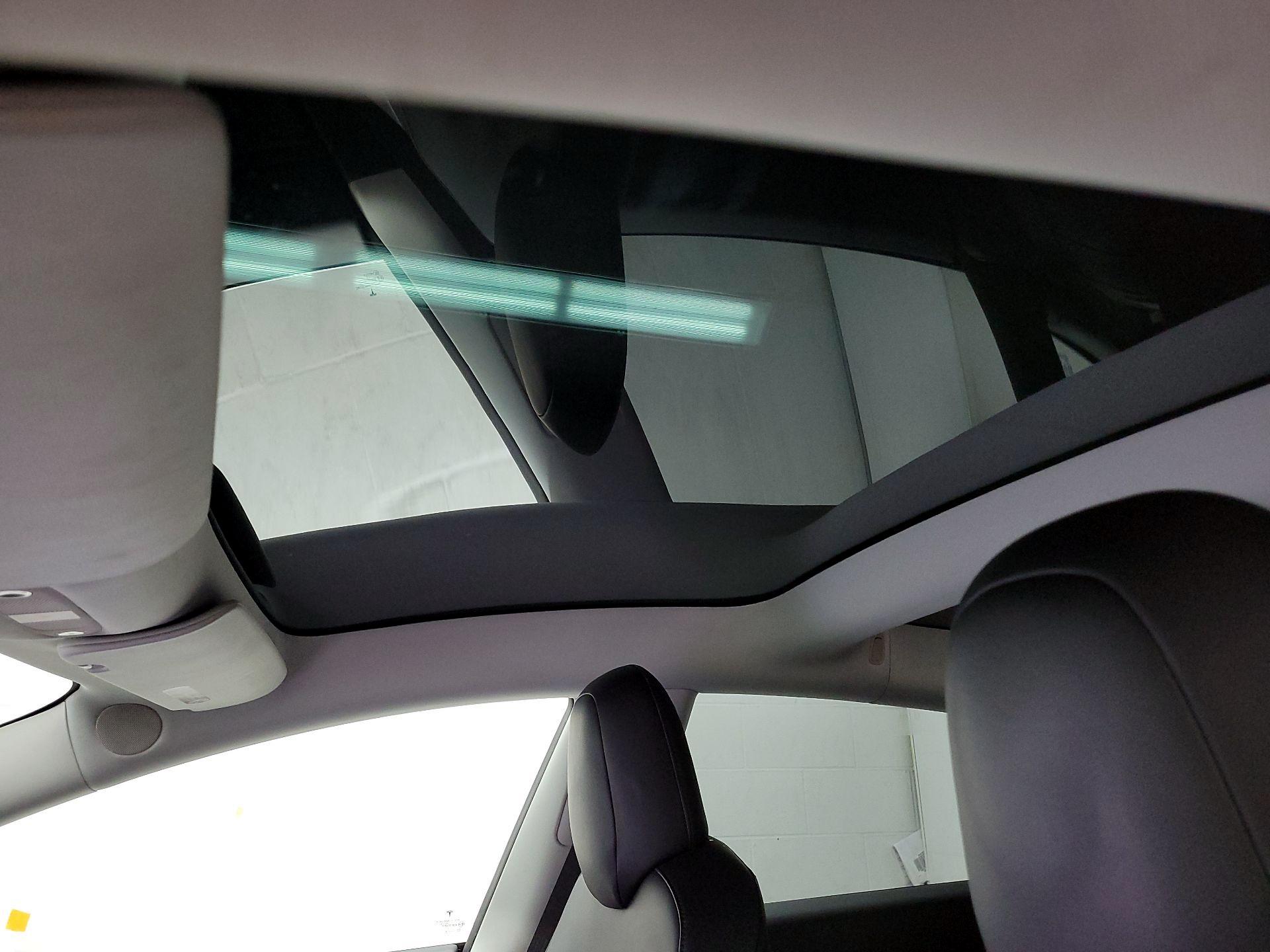 Thumbnail: 2019 Tesla Model 3 - 18