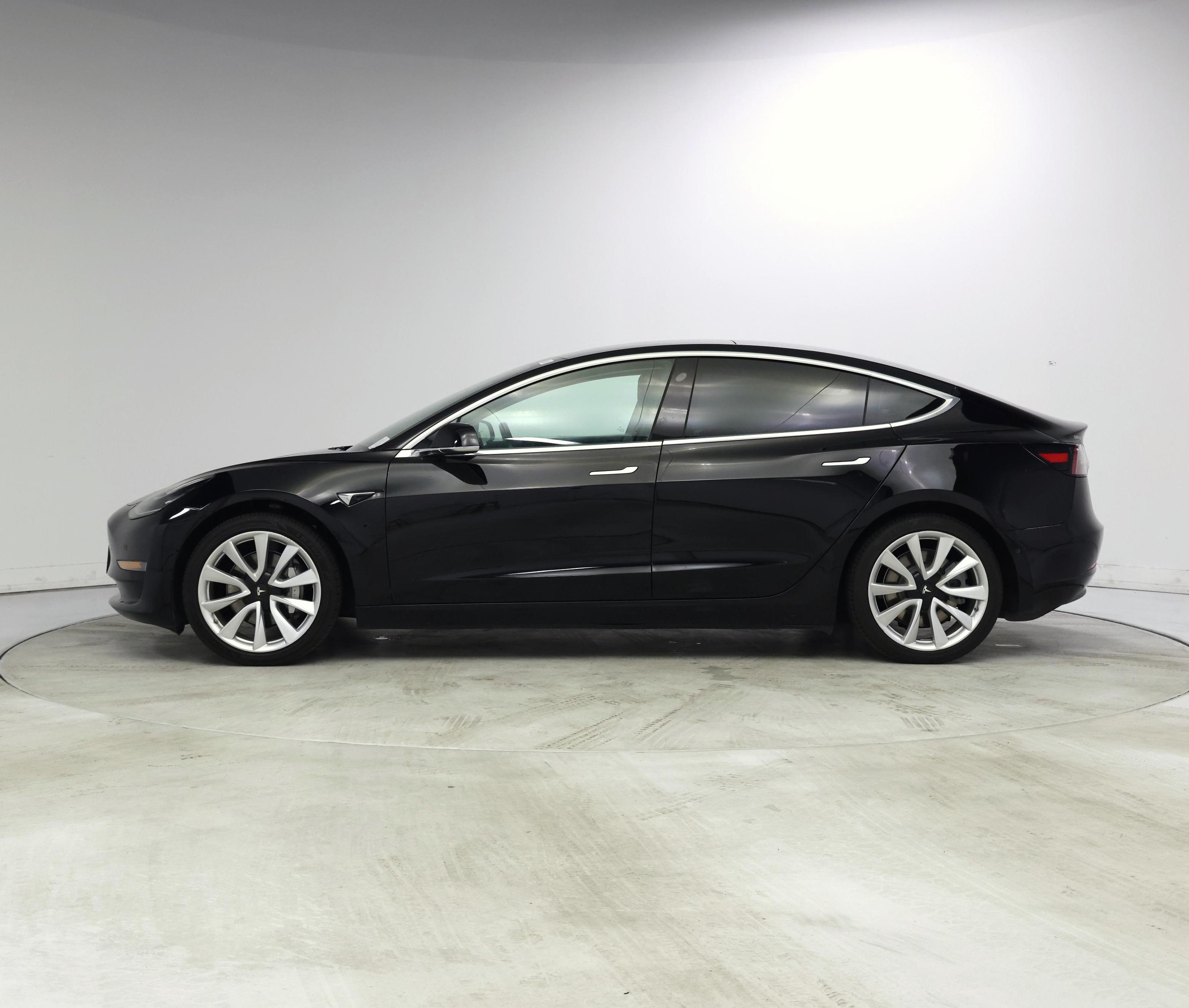 Thumbnail: 2019 Tesla Model 3 - 3