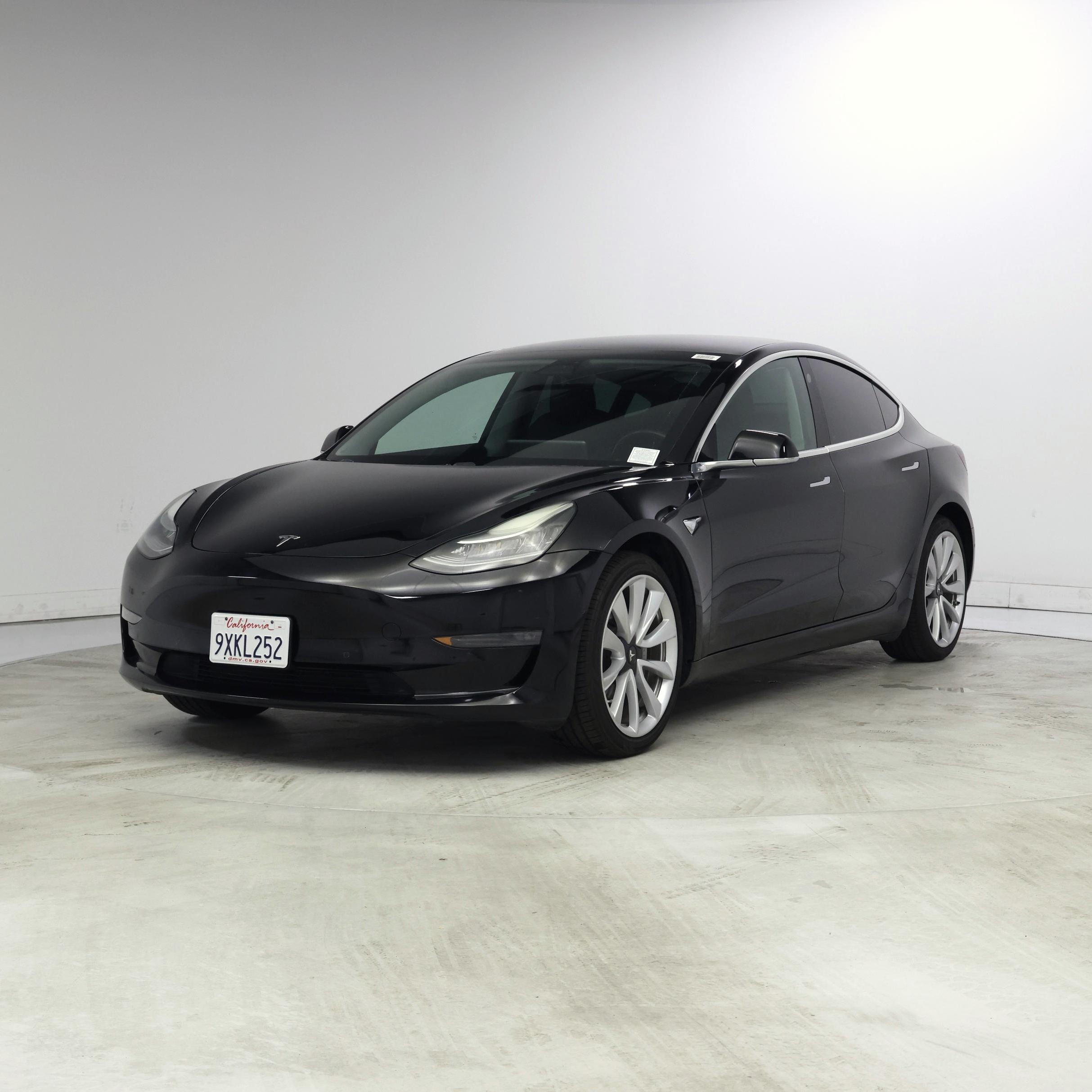 Thumbnail: 2019 Tesla Model 3 - 4