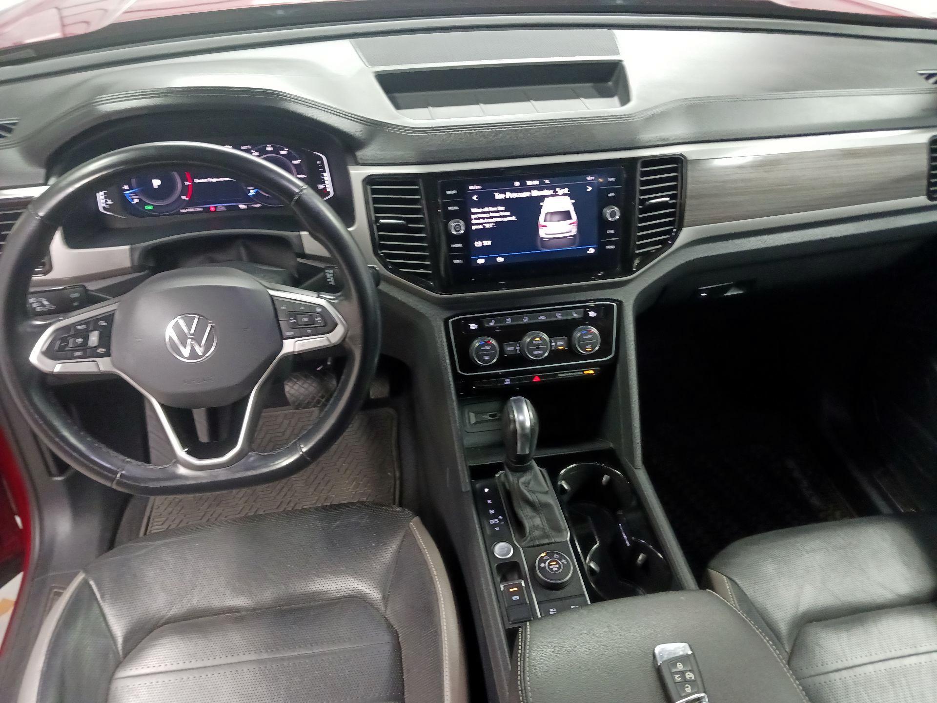 Thumbnail: 2021 Volkswagen Atlas - 9