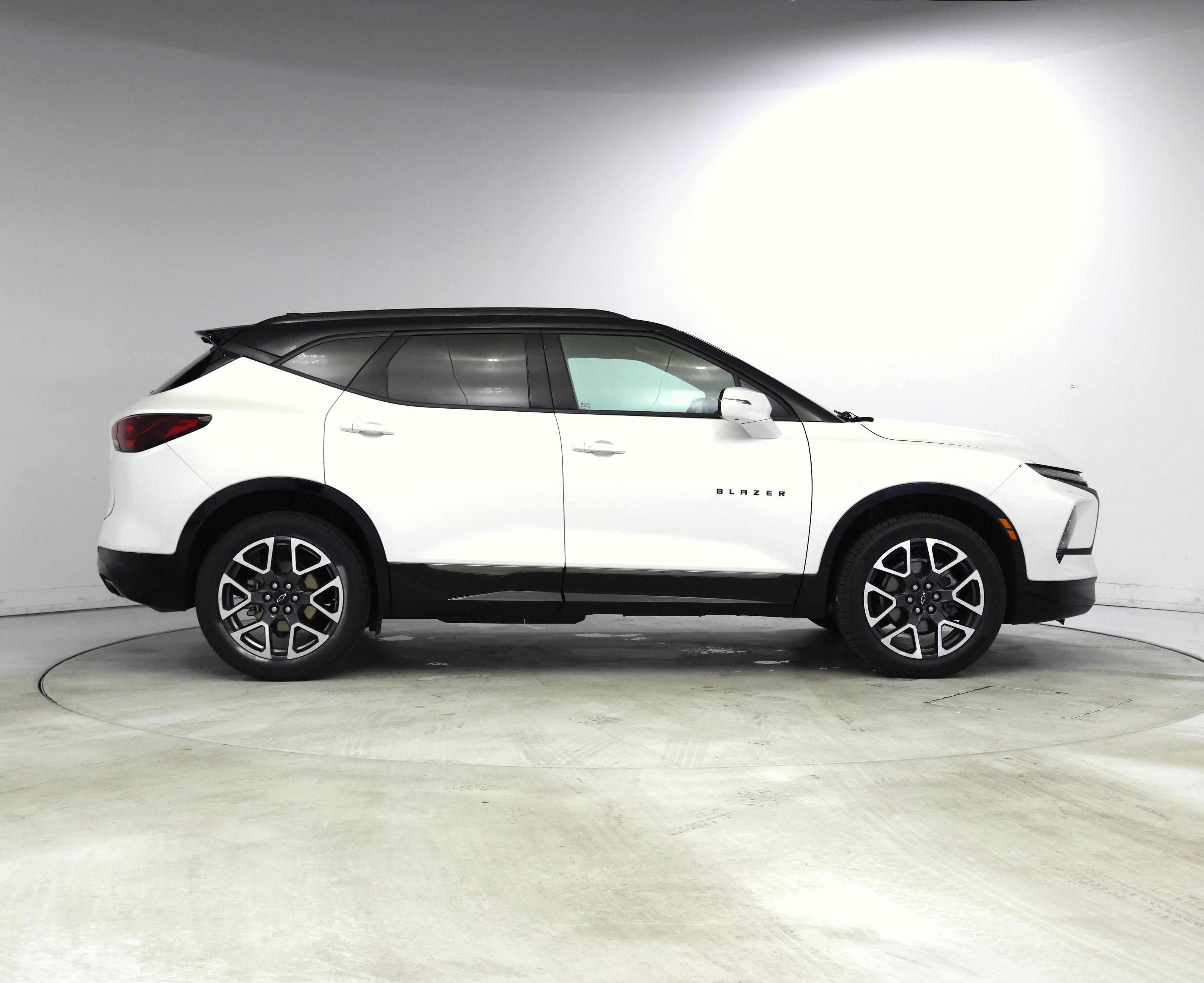 Thumbnail: 2023 Chevrolet Blazer - 7