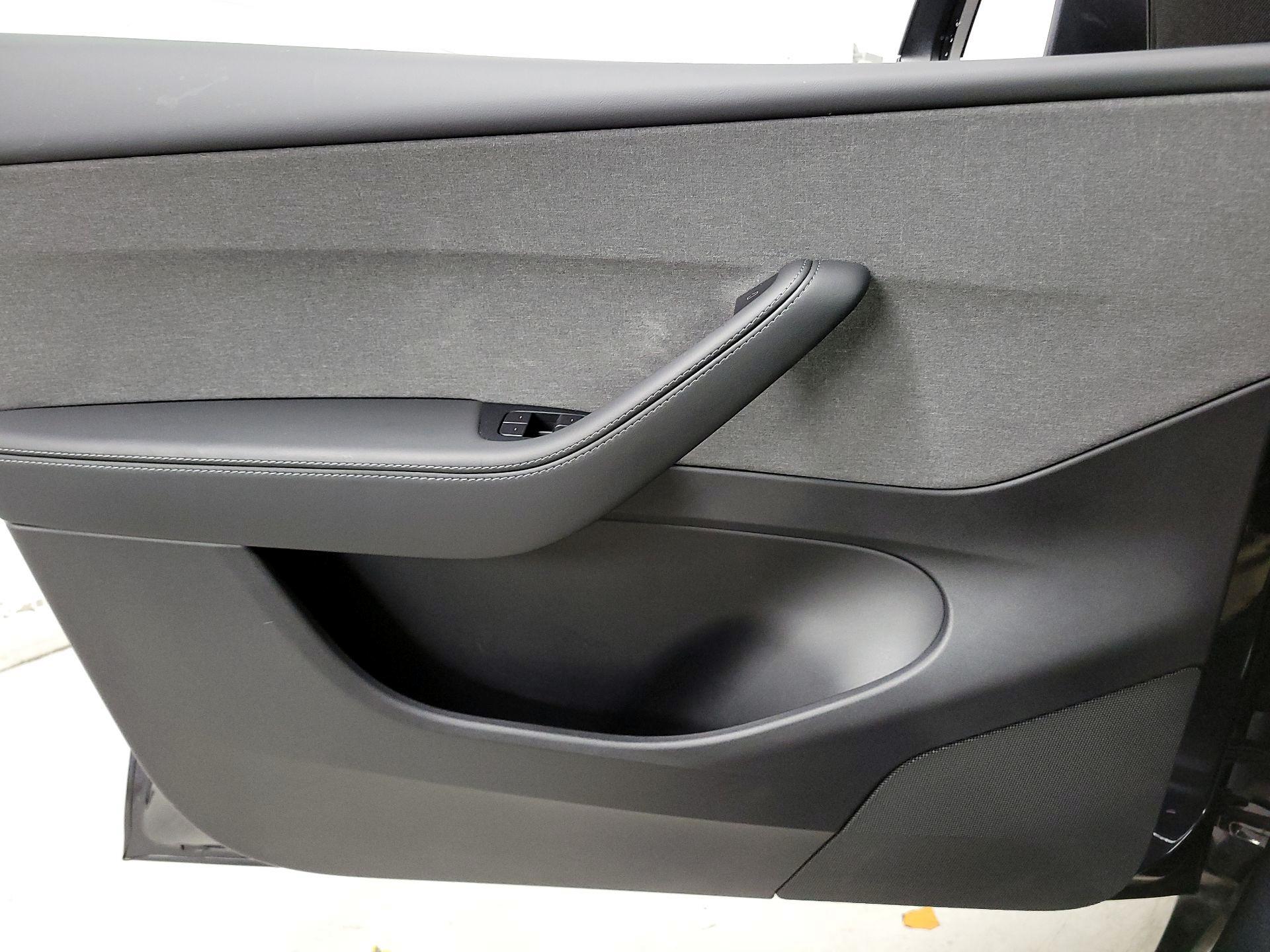 Thumbnail: 2026 Tesla Model Y - 12