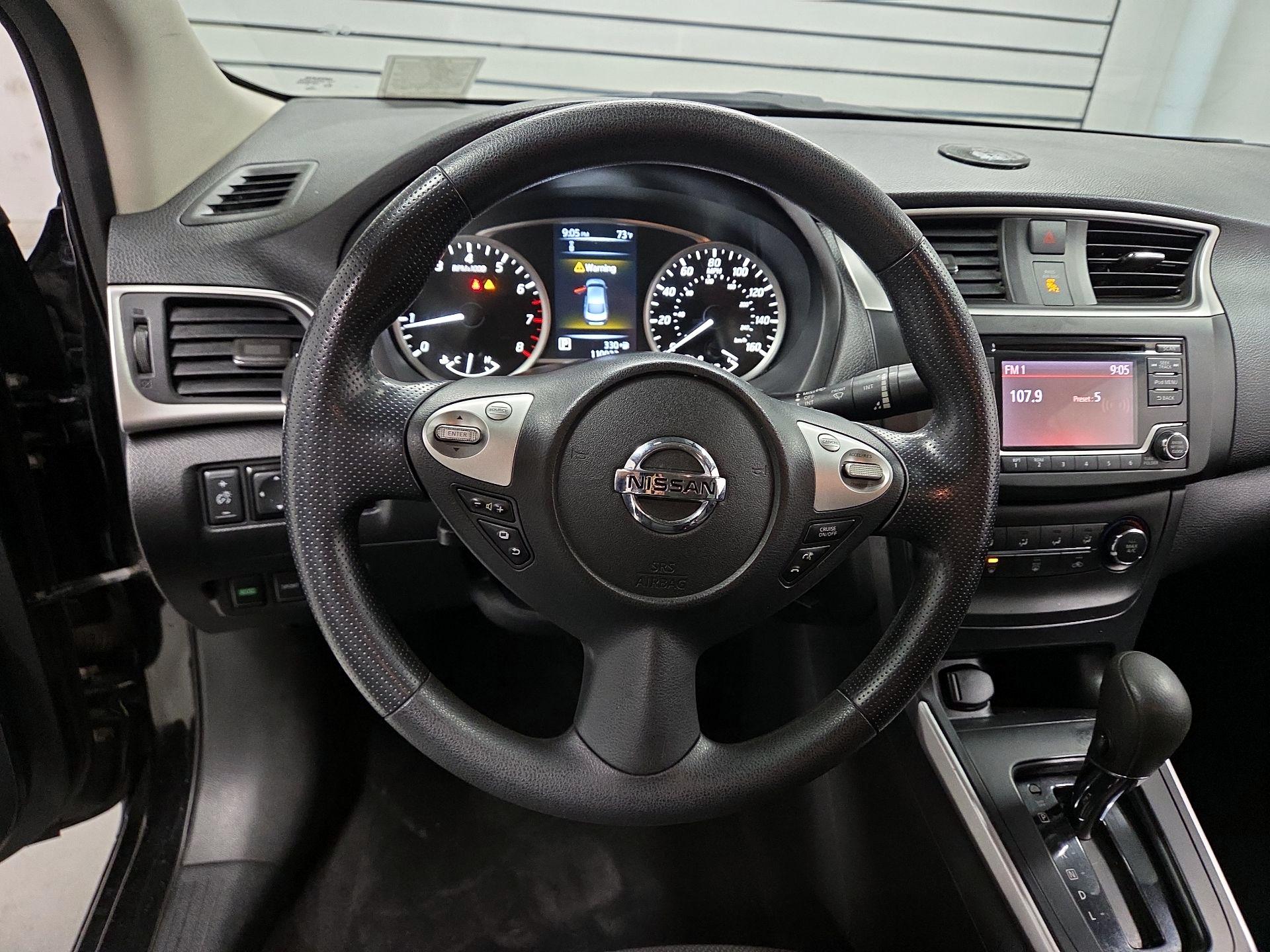 Thumbnail: 2018 Nissan Sentra - 10