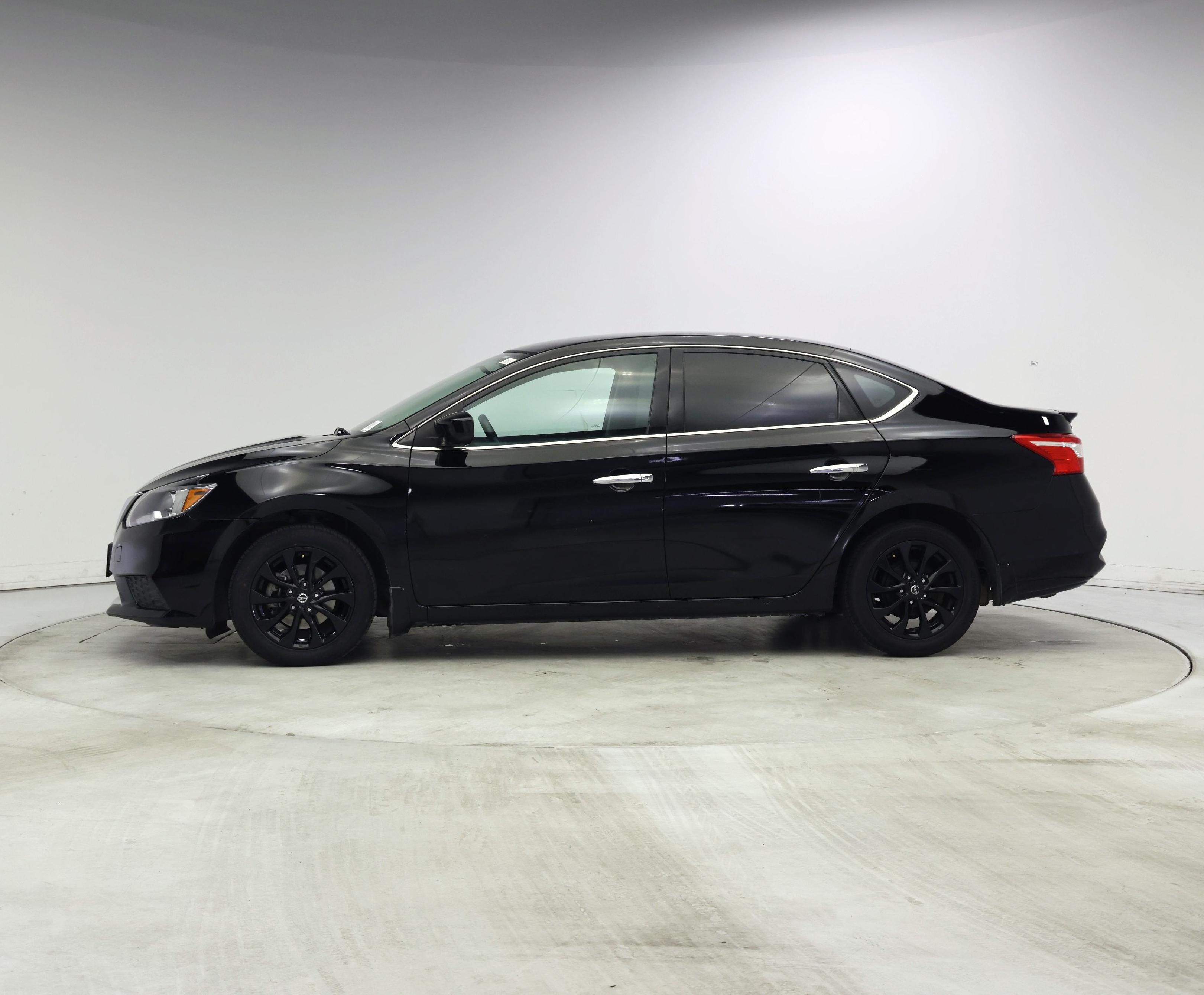 Thumbnail: 2018 Nissan Sentra - 3