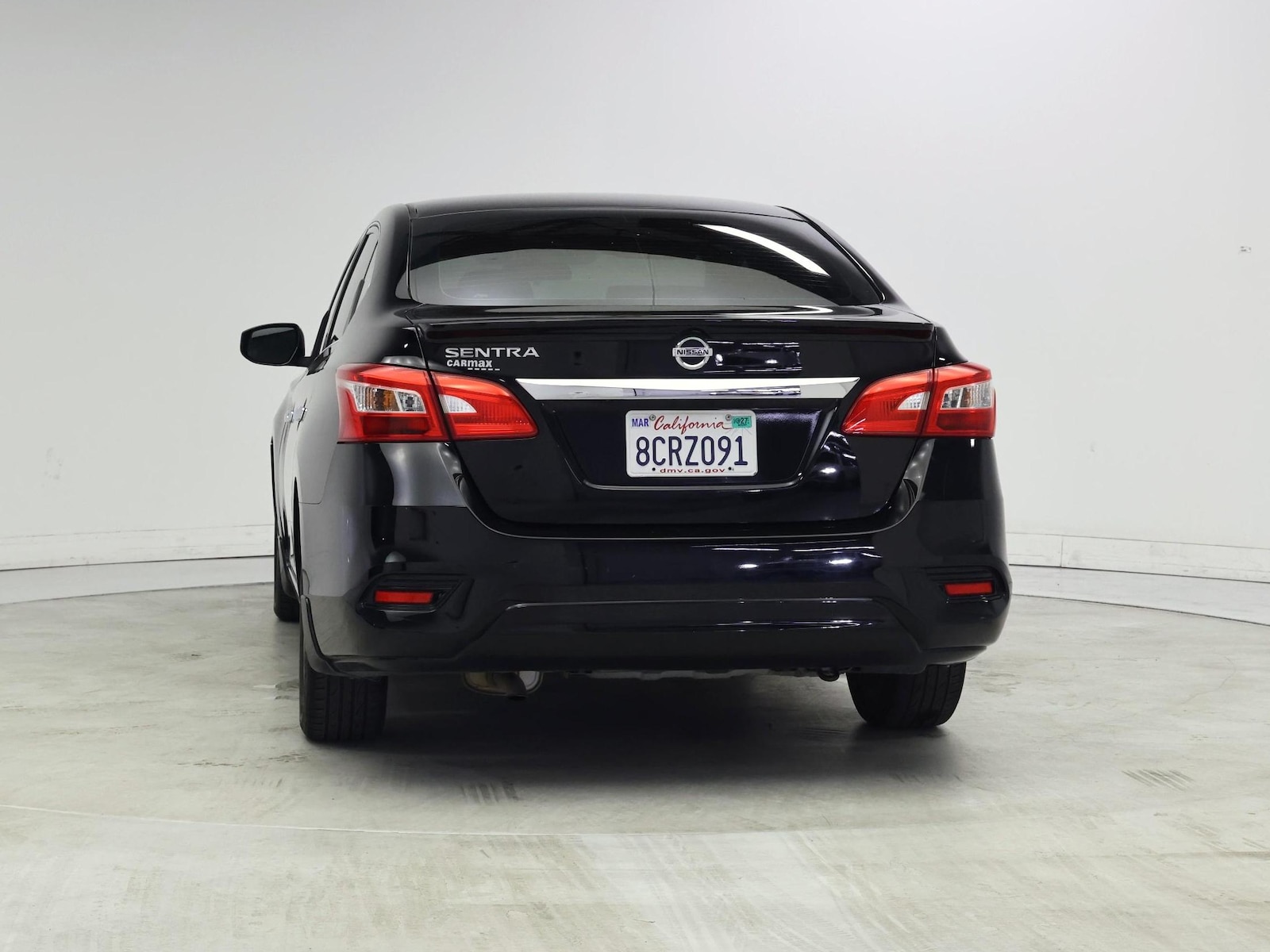 2018 Nissan Sentra S - Photo 7