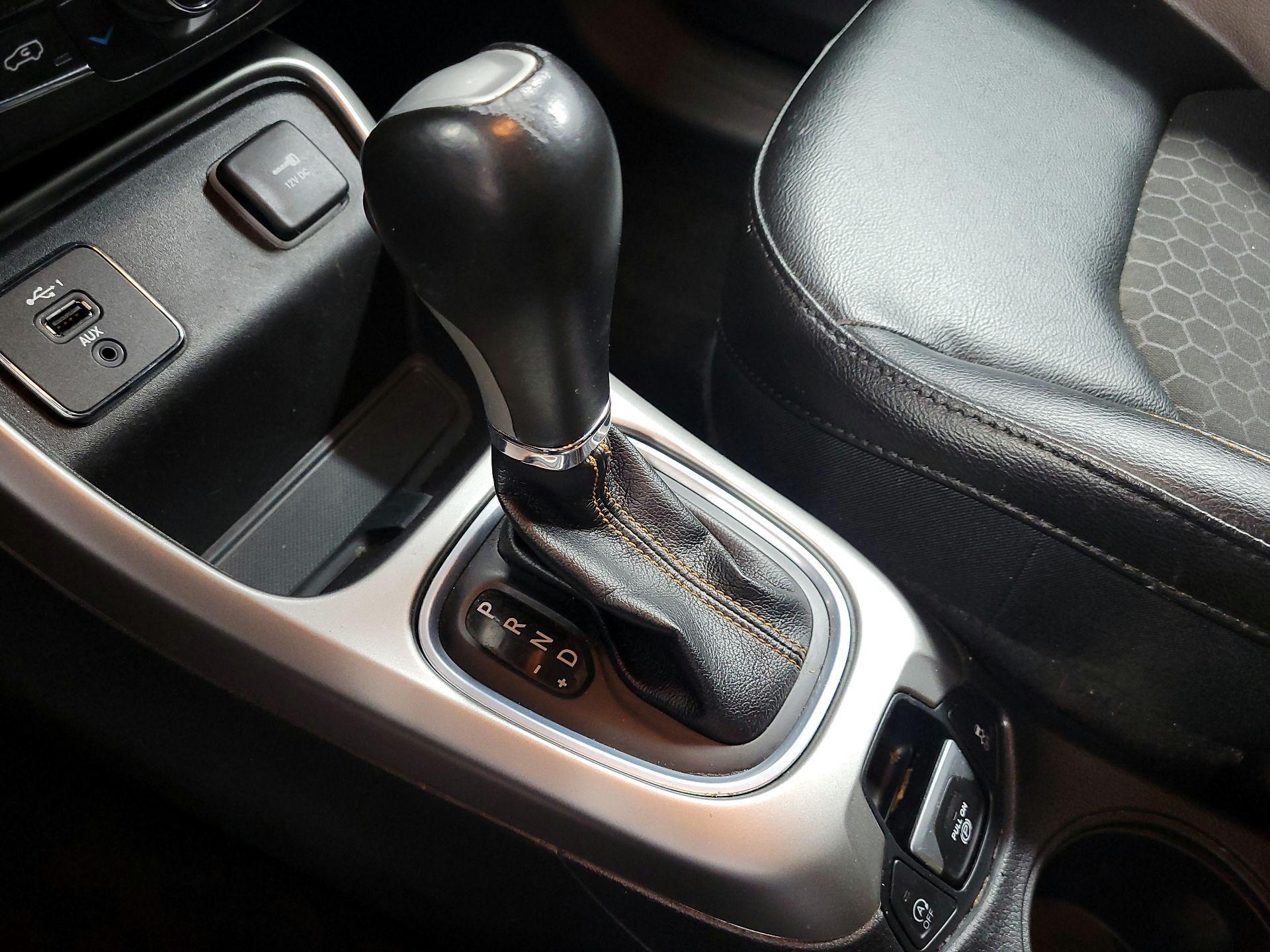 Thumbnail: 2020 Jeep Compass - 17