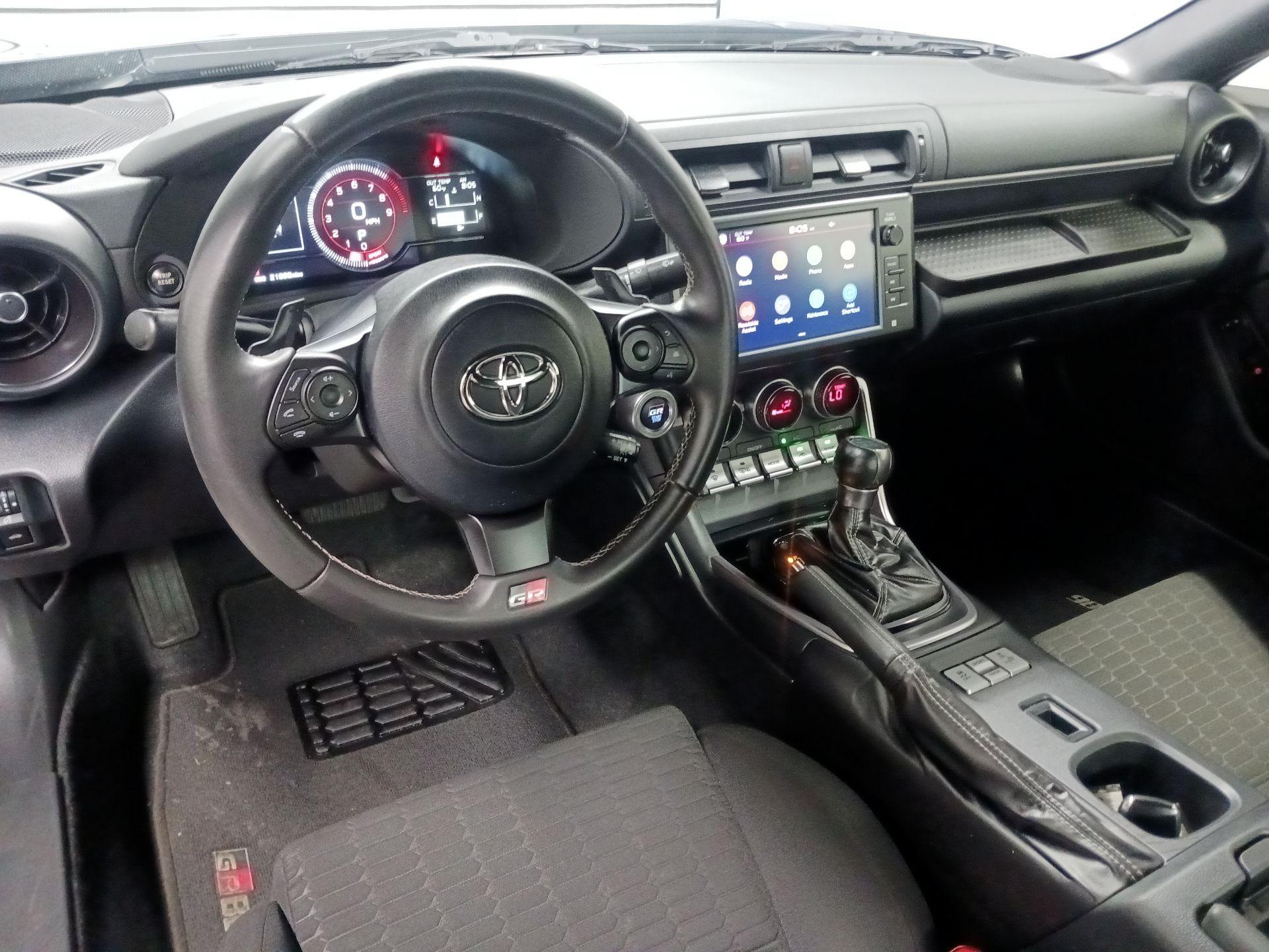 Thumbnail: 2023 Toyota GR86 - 9