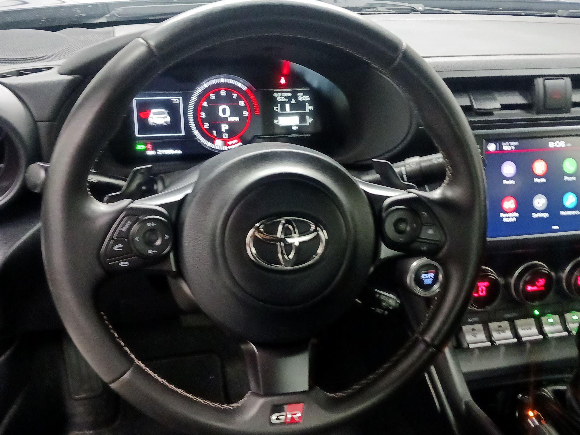 Thumbnail: 2023 Toyota GR86 - 10