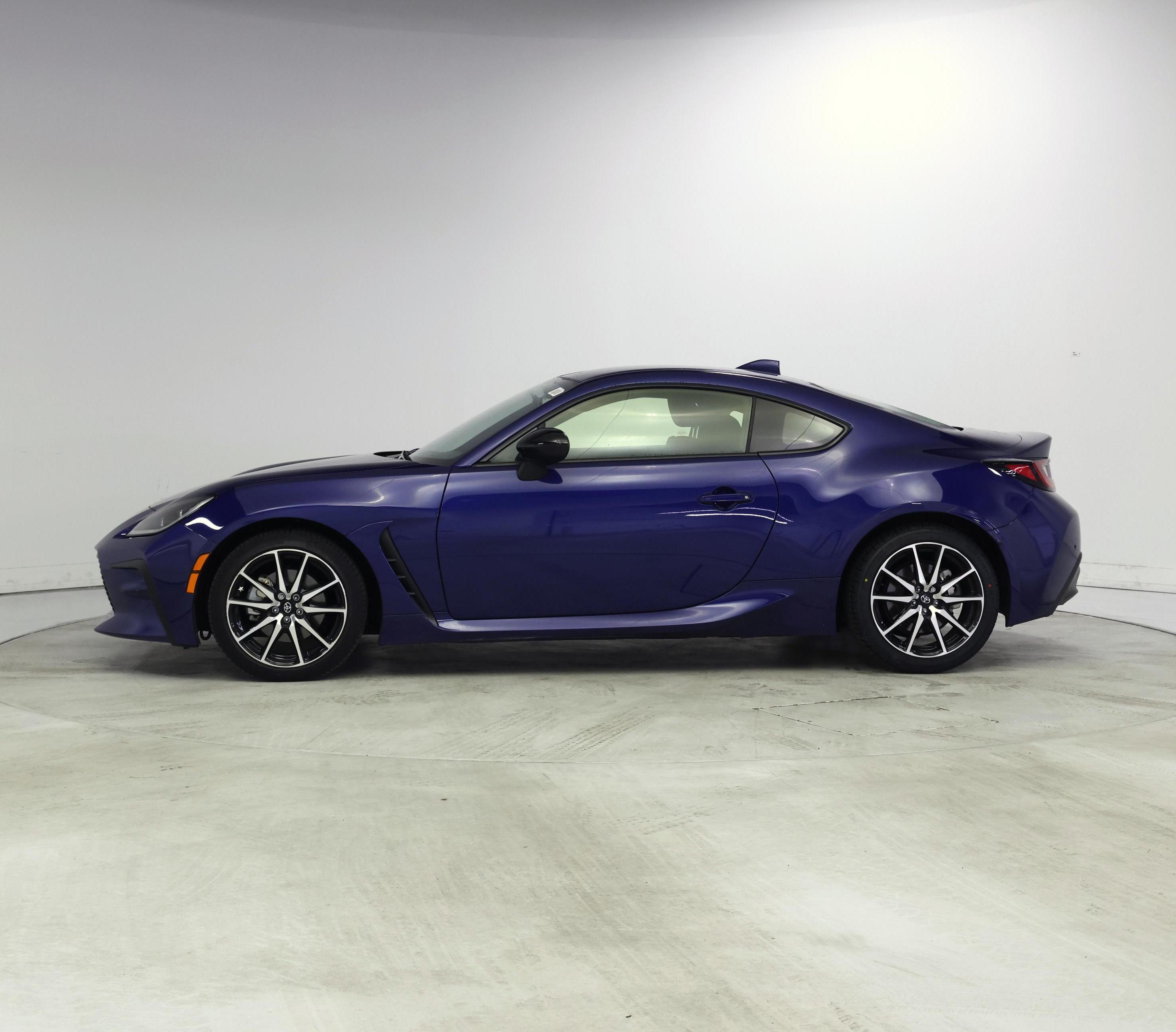 Thumbnail: 2023 Toyota GR86 - 3