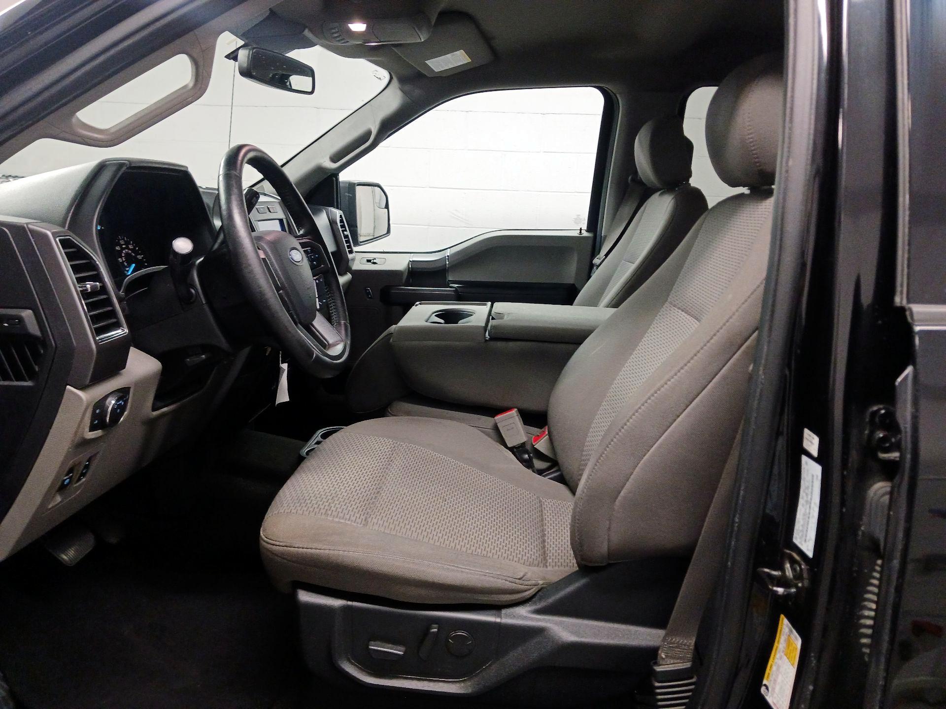 Thumbnail: 2019 Ford F-150 - 9
