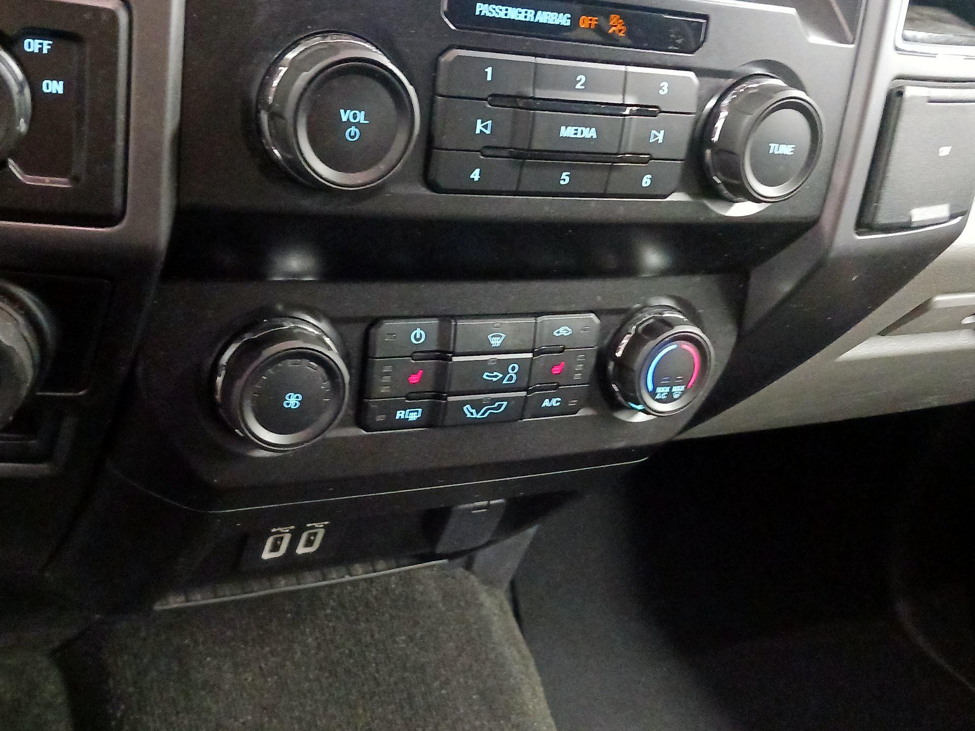 Thumbnail: 2019 Ford F-150 - 13