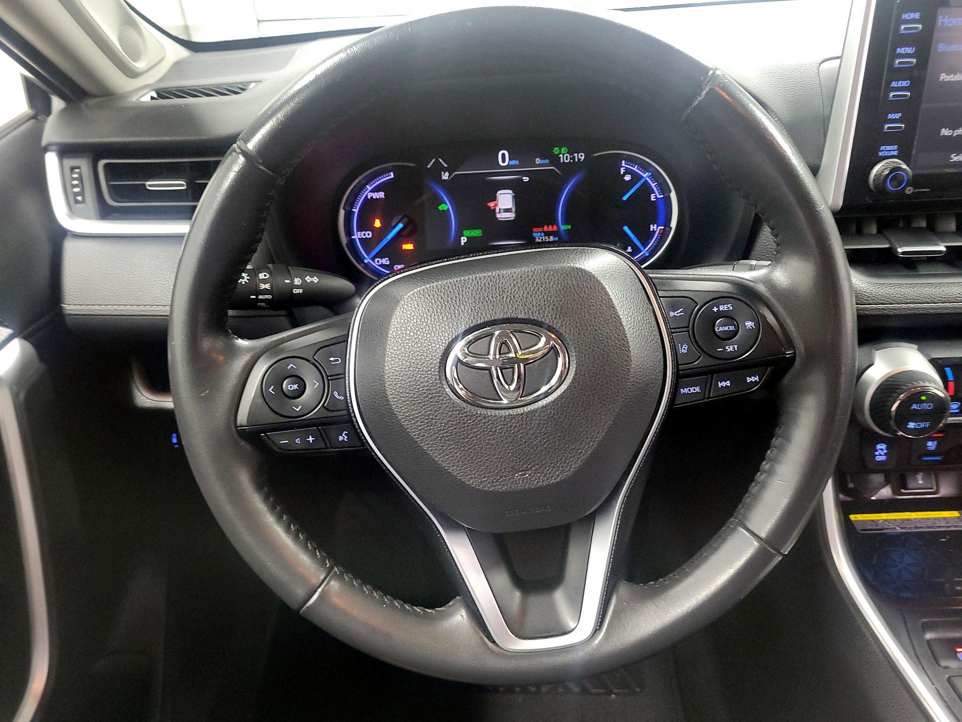 Thumbnail: 2020 Toyota RAV4 - 10