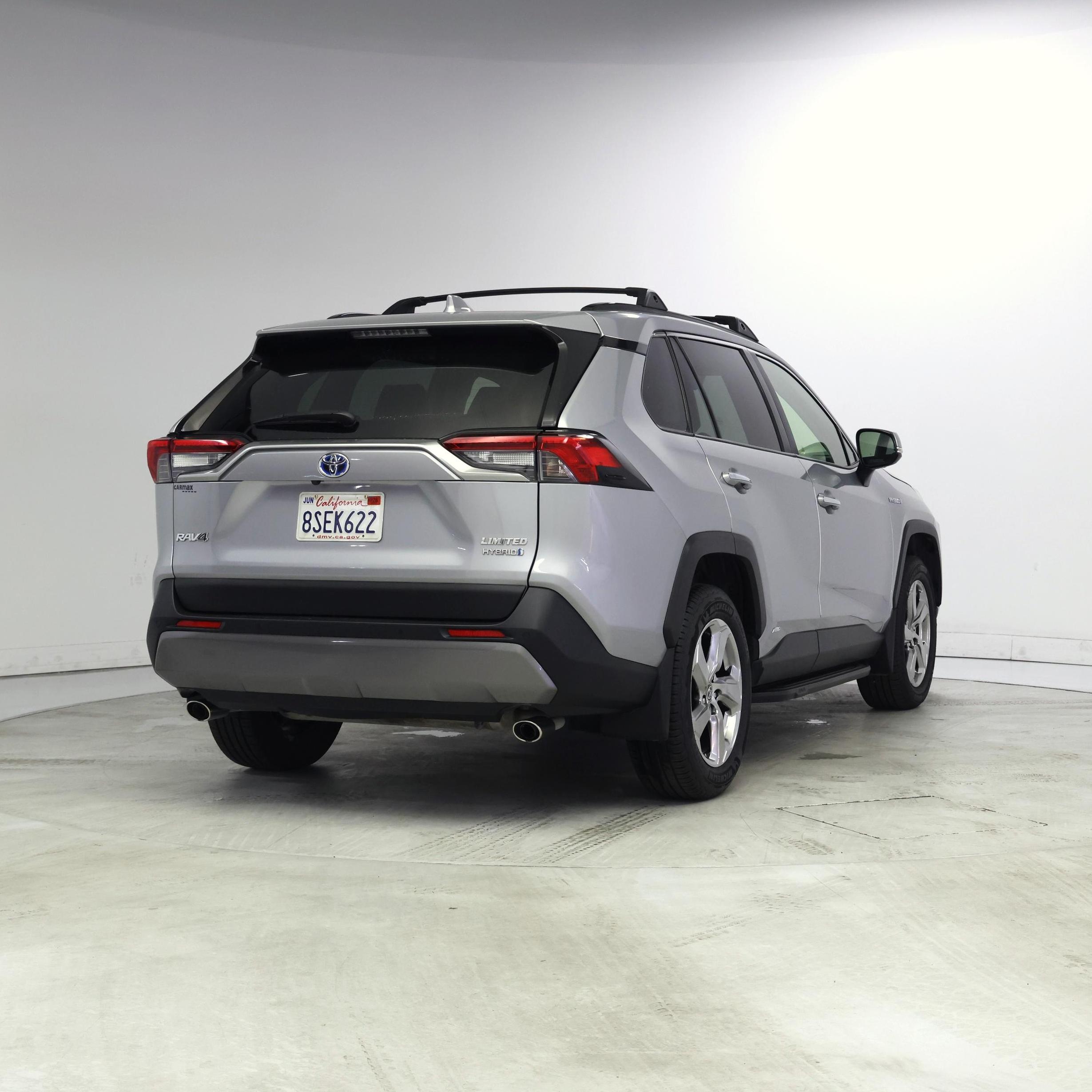 Thumbnail: 2020 Toyota RAV4 - 8