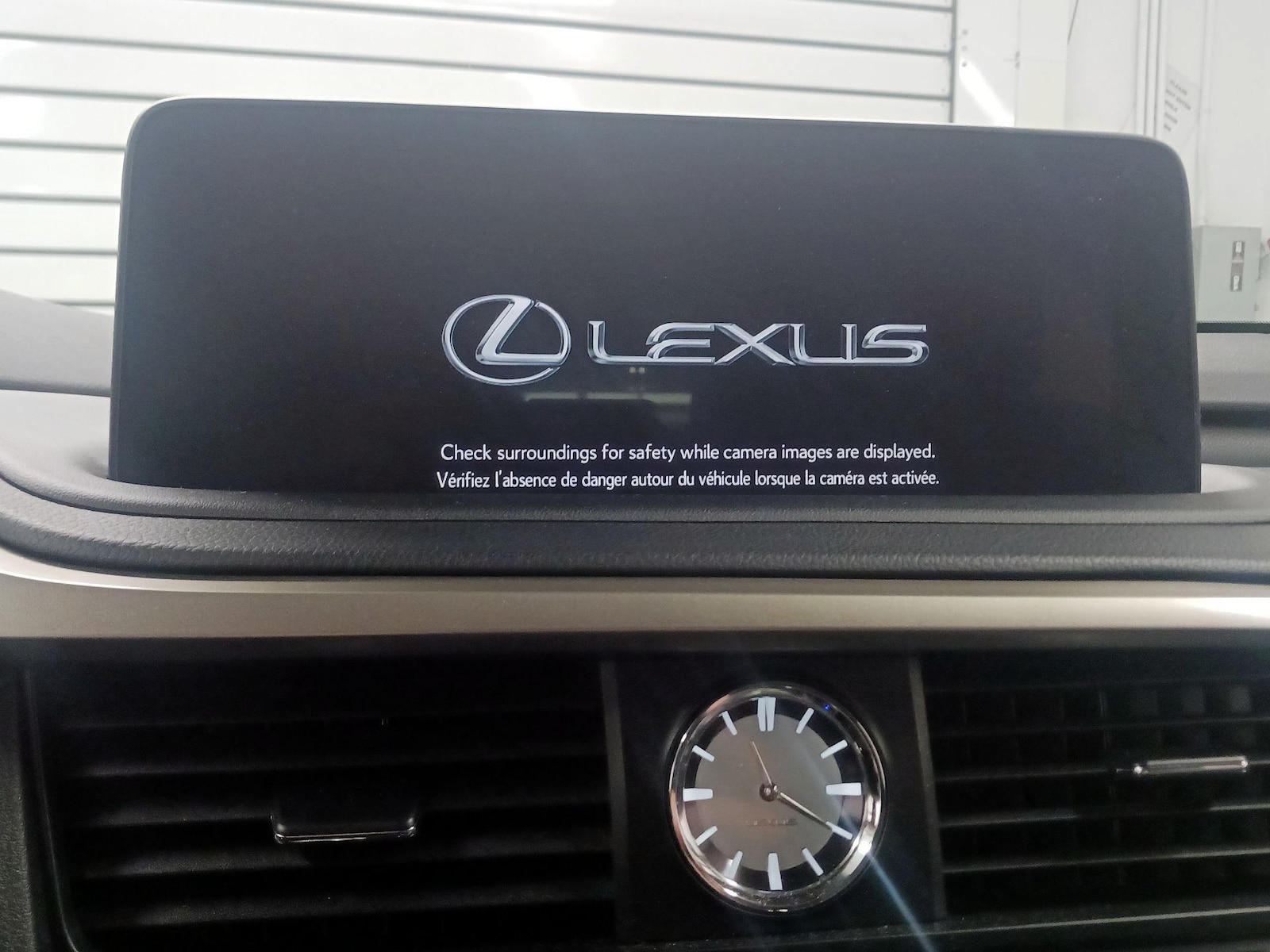 2022 Lexus RX 350 - Photo 14