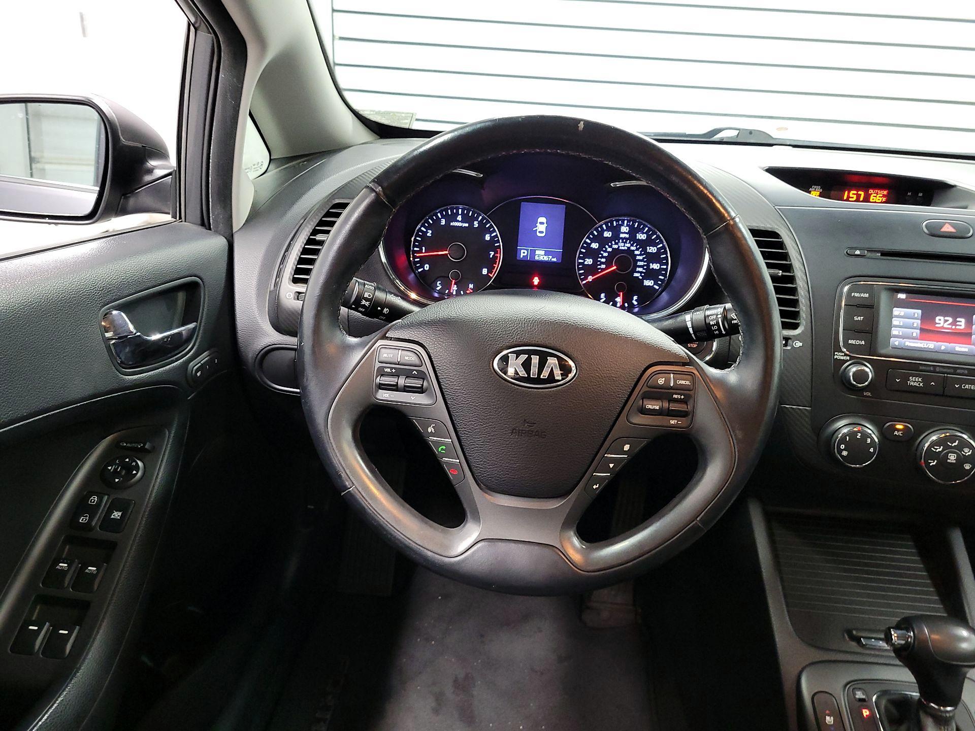 Thumbnail: 2014 Kia Forte - 10