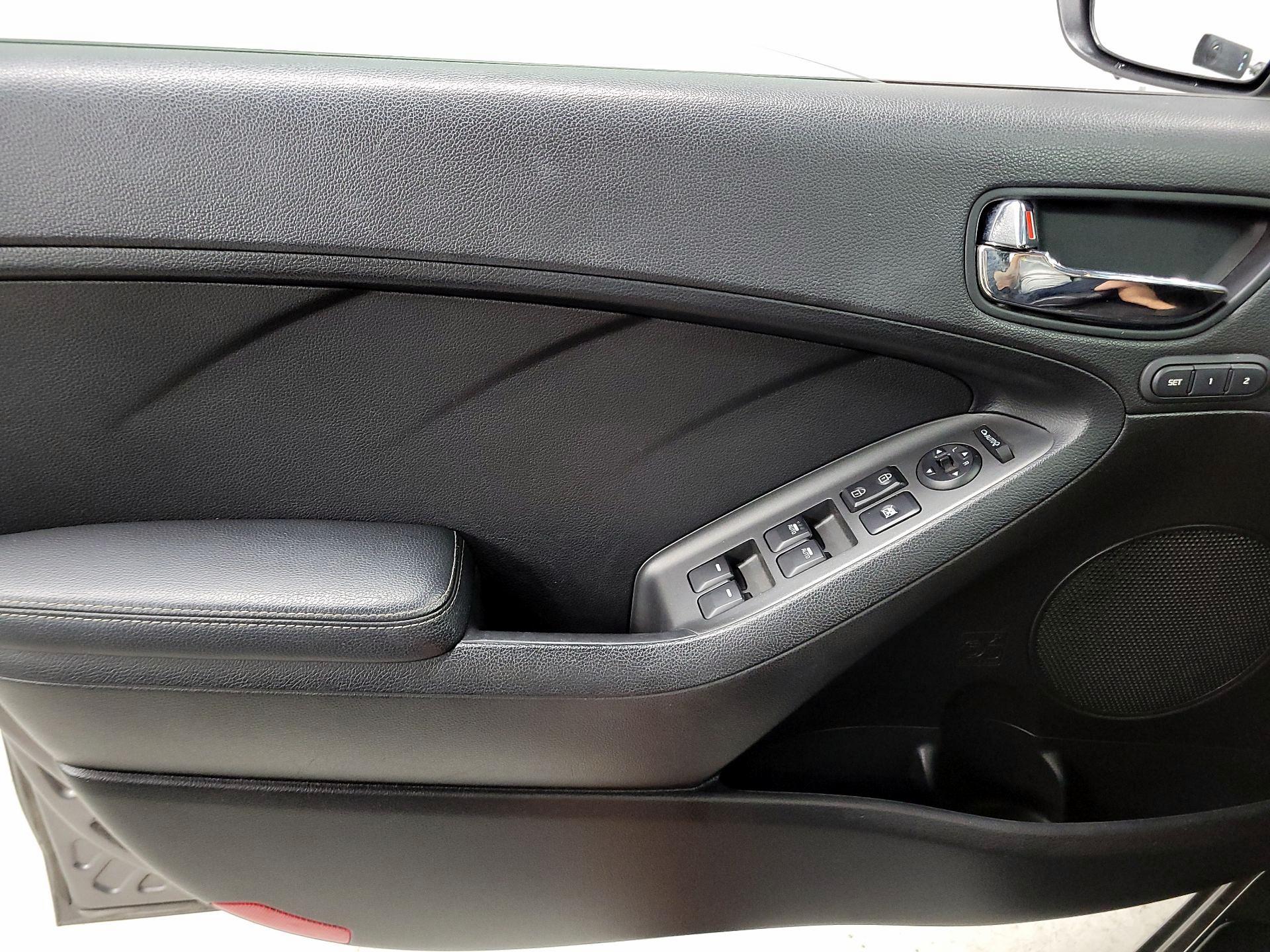 Thumbnail: 2014 Kia Forte - 12