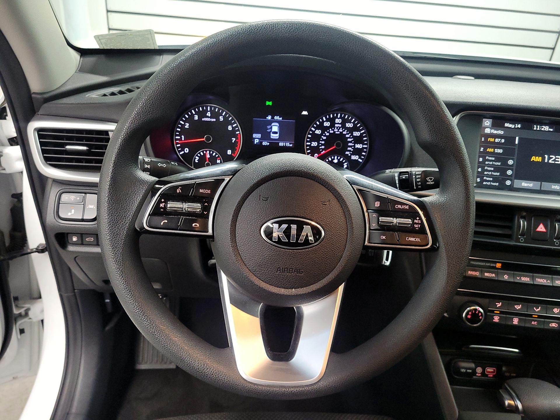 Thumbnail: 2020 Kia Optima - 10