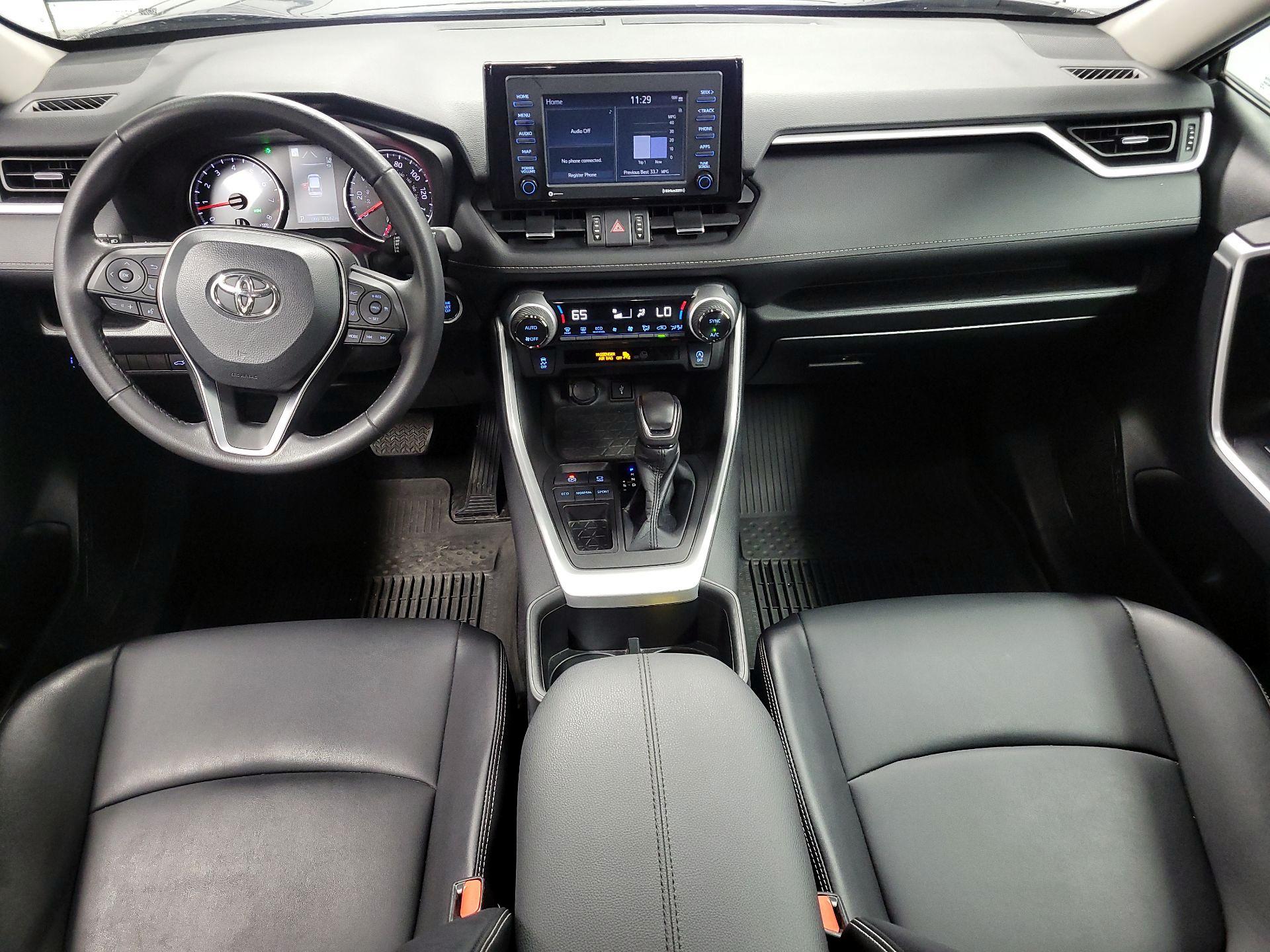Thumbnail: 2022 Toyota RAV4 - 9