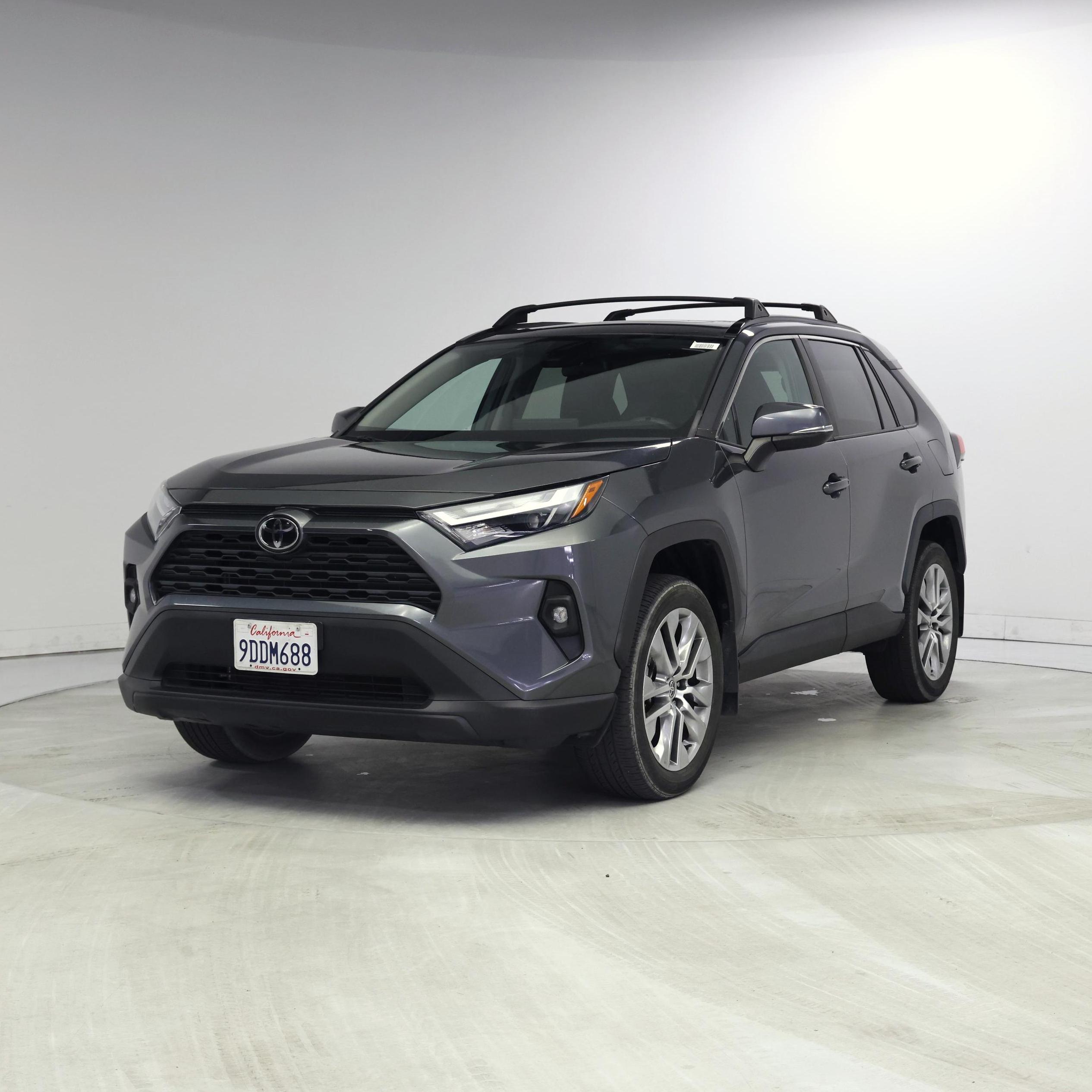 Thumbnail: 2022 Toyota RAV4 - 4