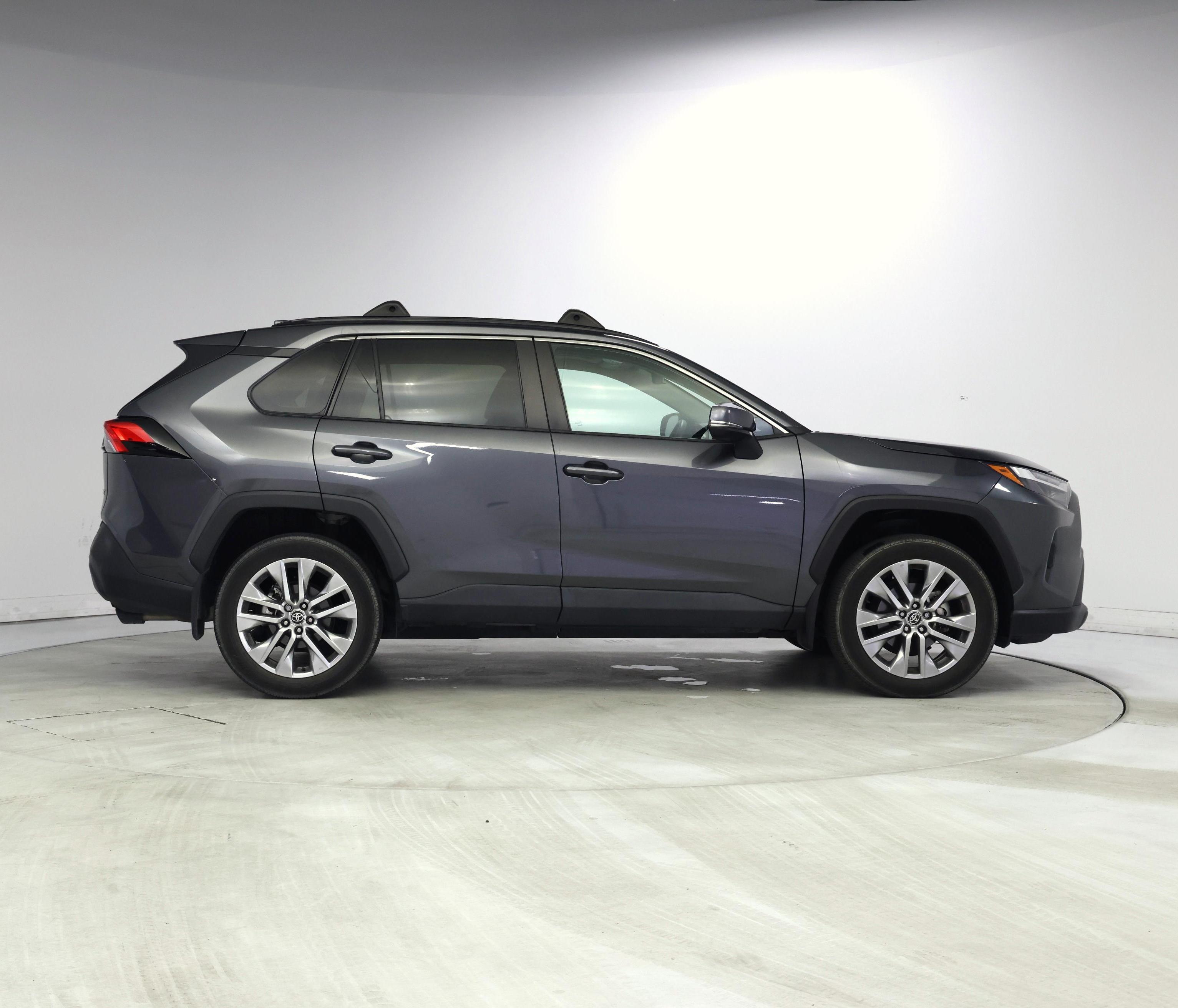 Thumbnail: 2022 Toyota RAV4 - 7