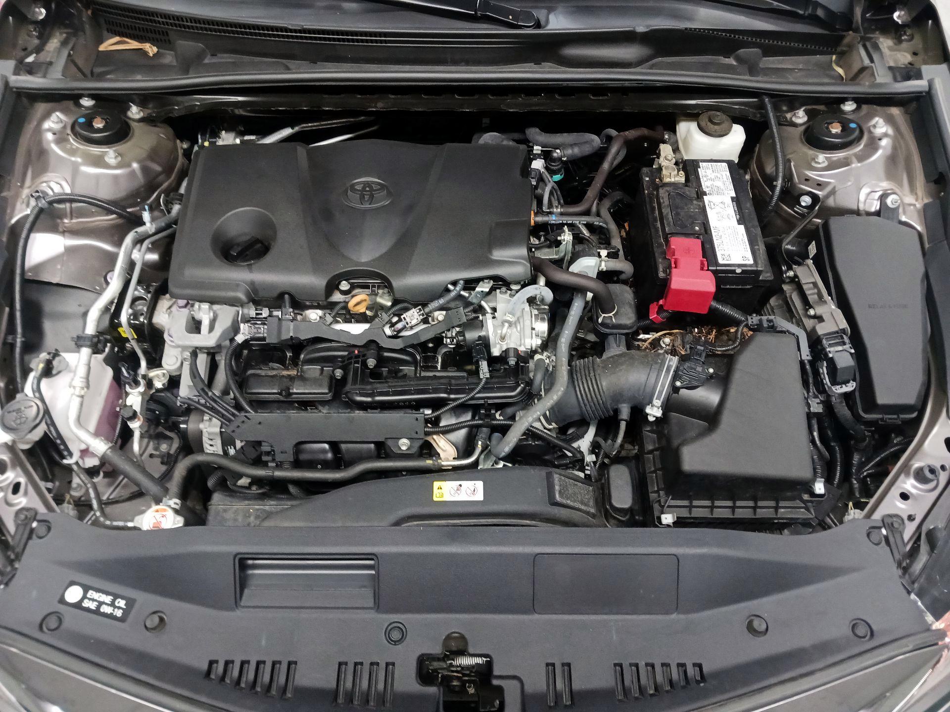 Thumbnail: 2021 Toyota Camry - 17
