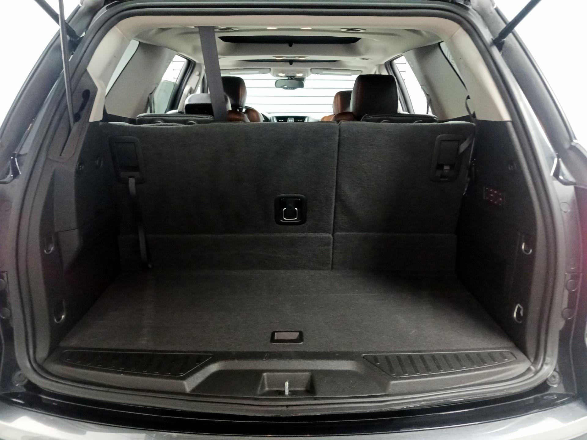 Thumbnail: 2014 GMC Acadia - 15