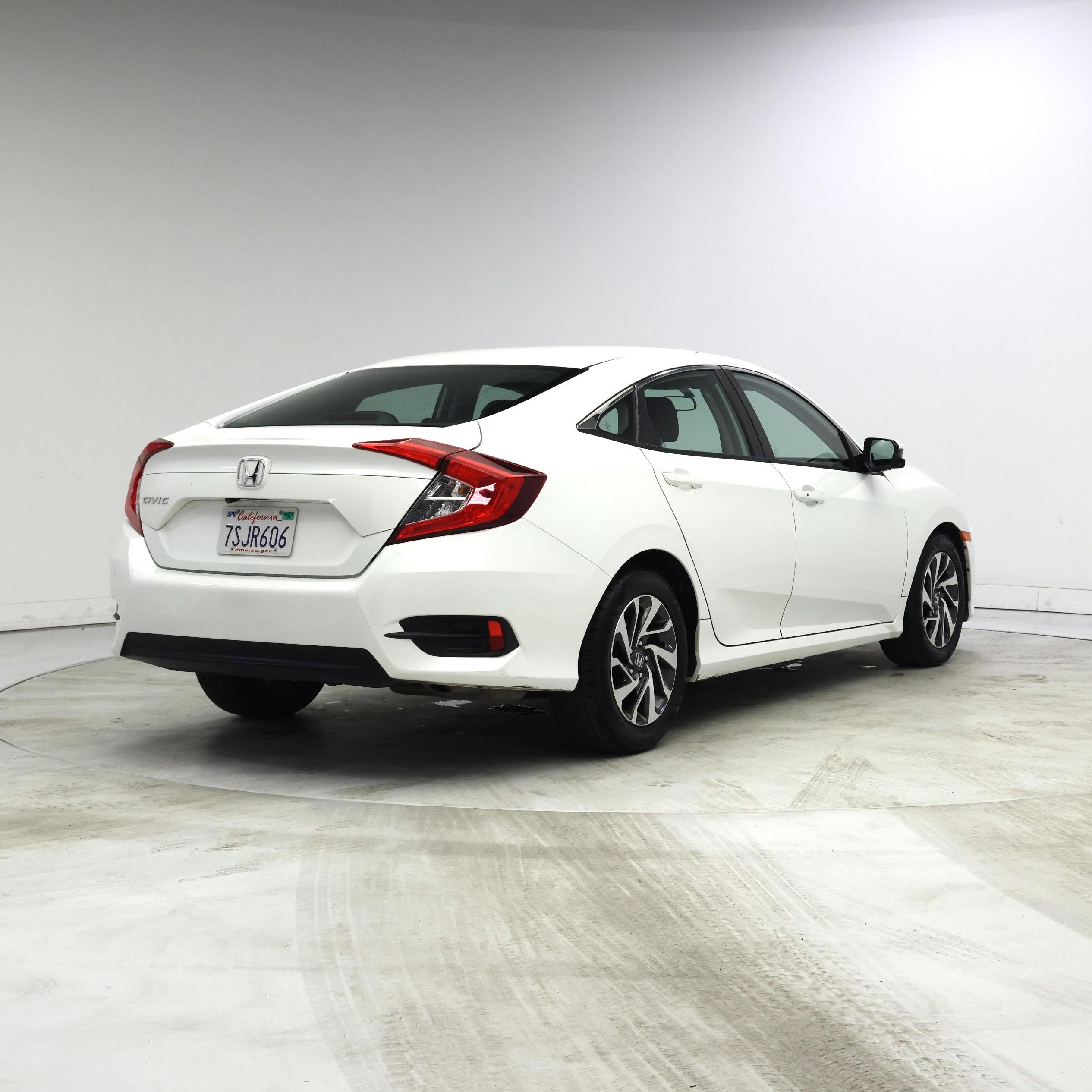 Thumbnail: 2016 Honda Civic - 8