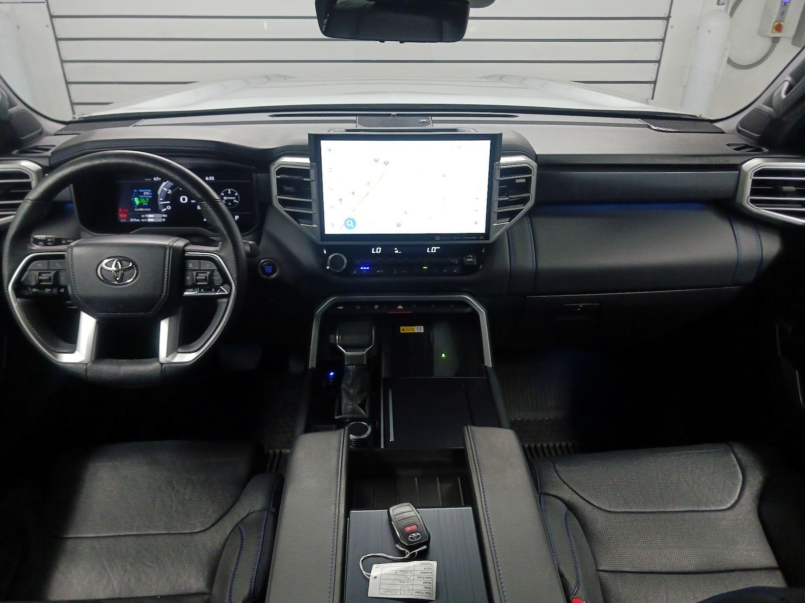 2023 Toyota Tundra Platinum - Photo 8