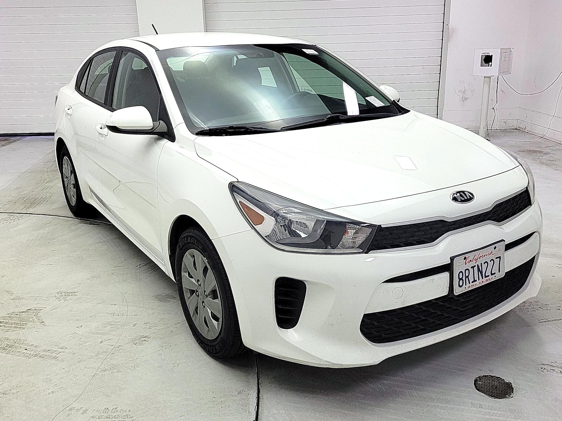 Thumbnail: 2020 Kia Rio - 1