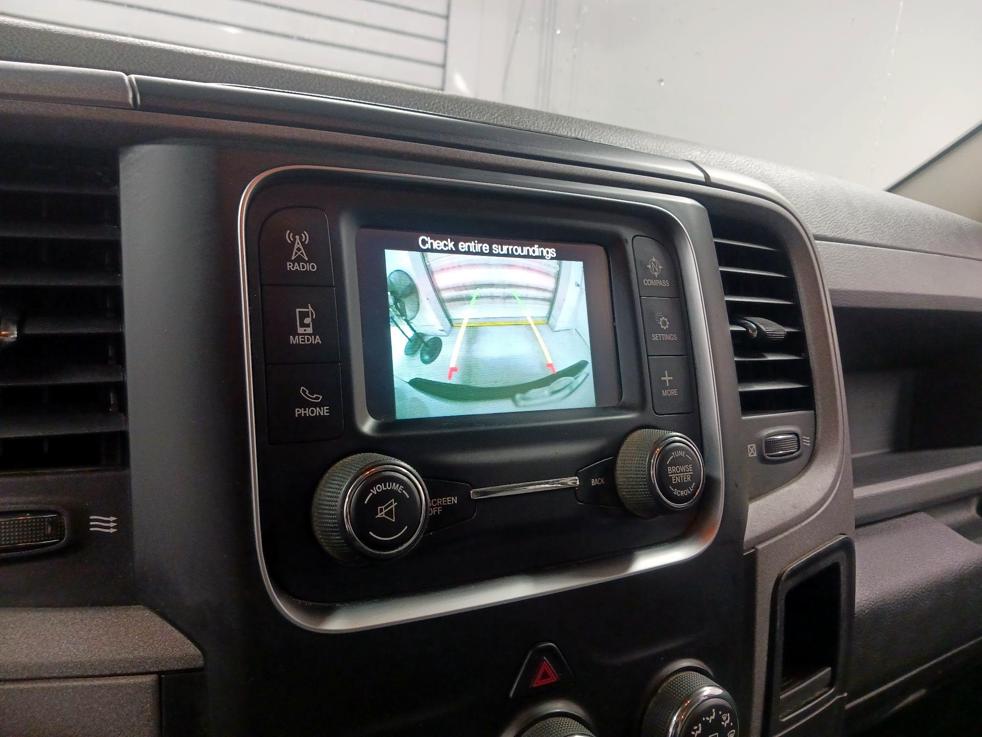 Thumbnail: 2019 RAM 1500 Classic - 12